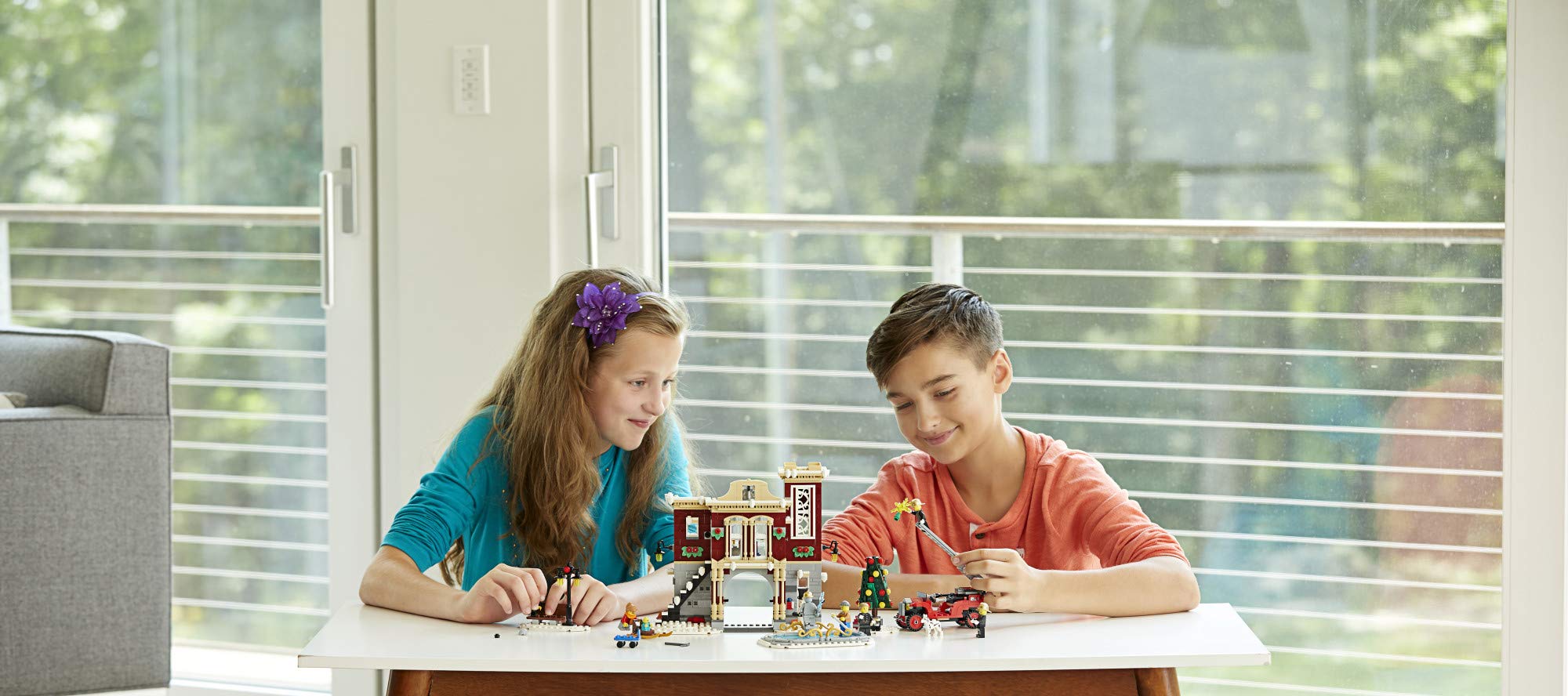 LEGO Creator Expert Winter Village Fire Station 10263 Building Kit (1166 Pieces) - Holiday Christmas Village Display & Winter Wonderland Collection