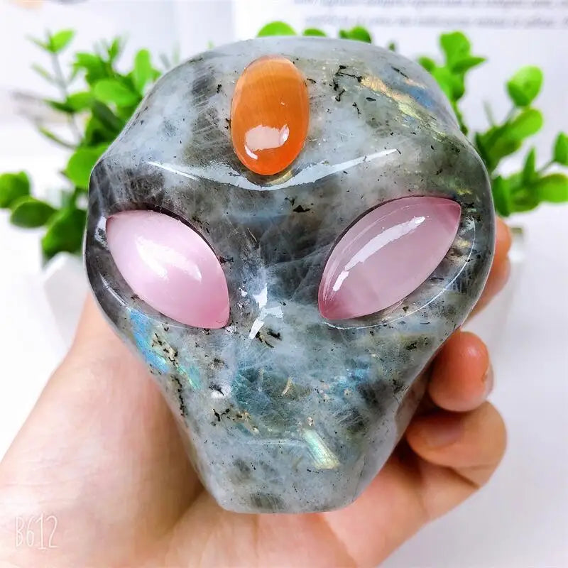 8CM Natural Labradorite Alien Skull Crystal Carving - Healing Energy Stone for Meditation, Reiki & Home Decor - Unique Halloween Gift & Spiritual Decor (1PC)