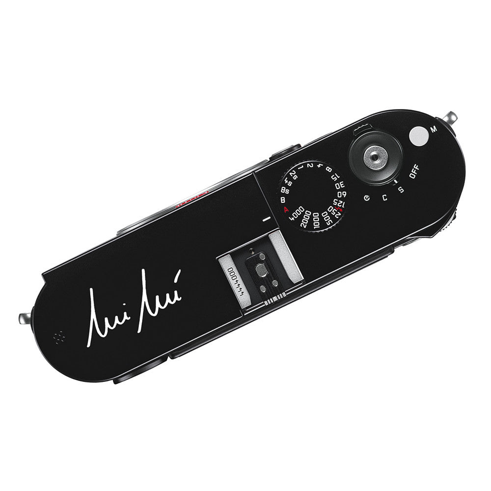 Leica M and MP (Typ 240) Camera - Customizable A La Carte Program | Professional Rangefinder for Street & Travel Photography