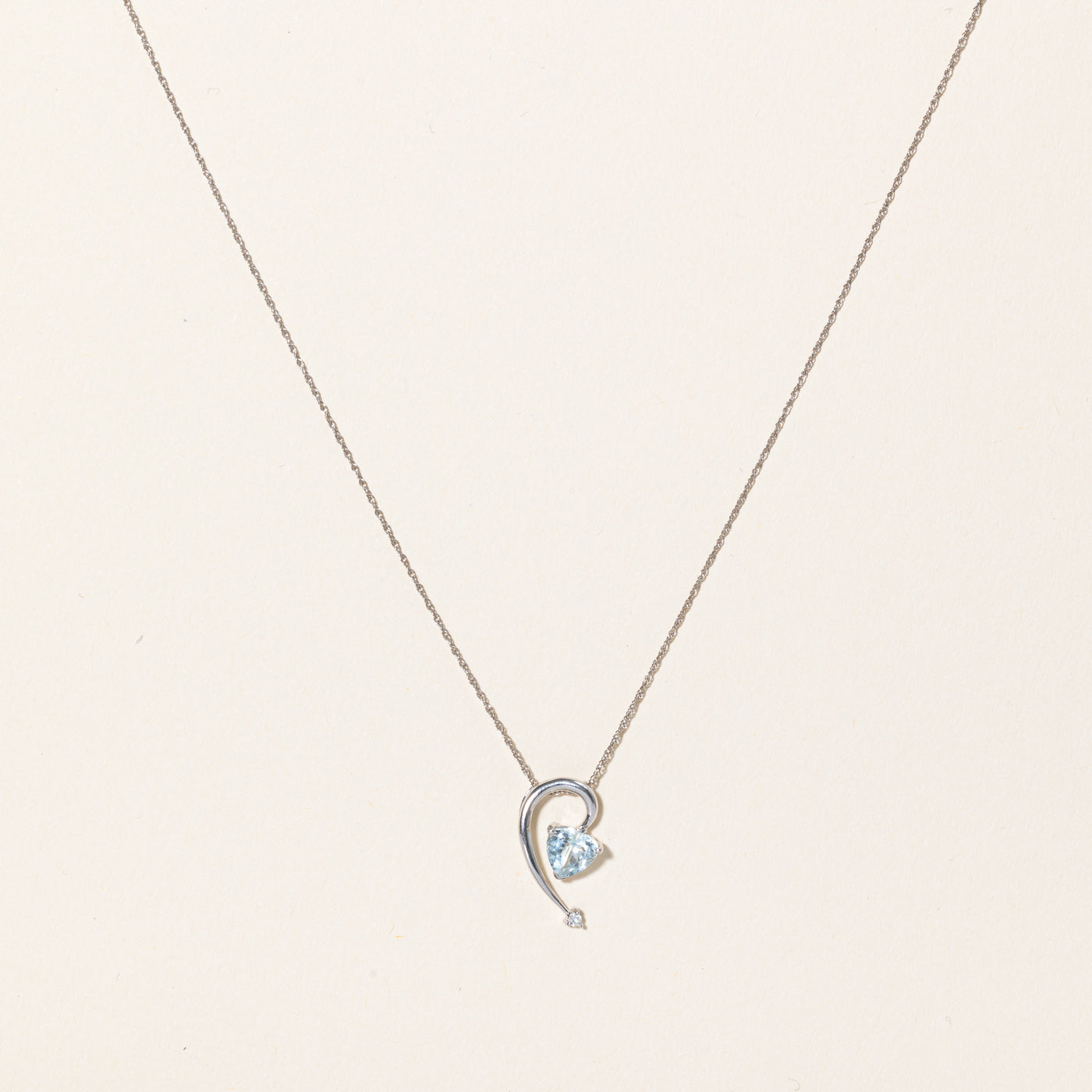 Aquamarine Heart & Diamond Pendant Necklace - 0.60ct Aquamarine & 0.02ct Diamond - 18K Gold - Elegant Gift for Women - Perfect for Valentine's Day, Anniversary & Special Occasions