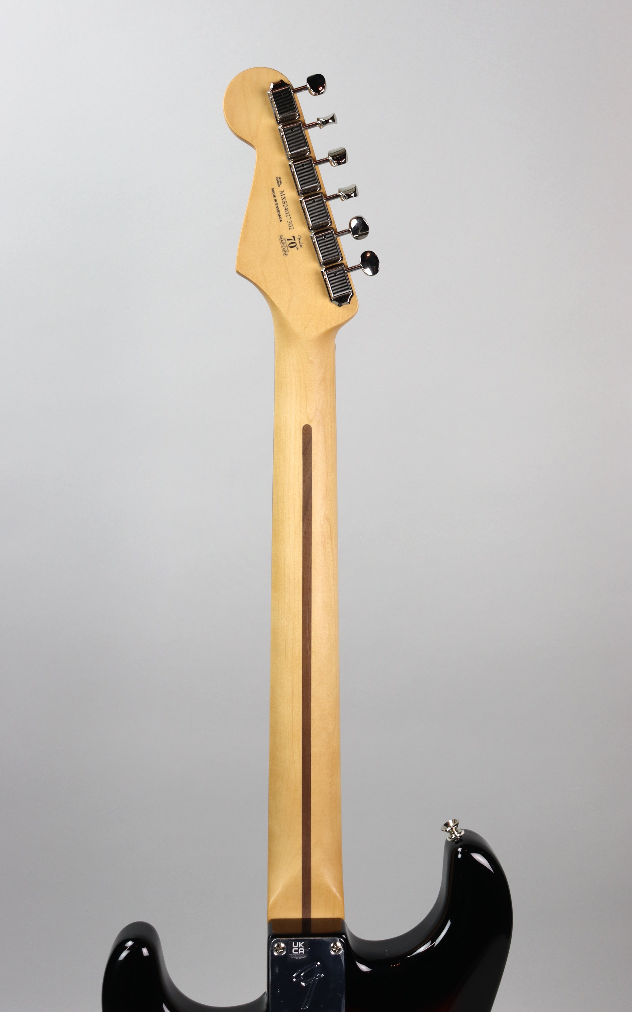 Fender Player II Stratocaster Electric Guitar 3-Tone Sunburst with Classic Series Hard Case - Perfect for Live Performances, Studio Recording & Home Practice