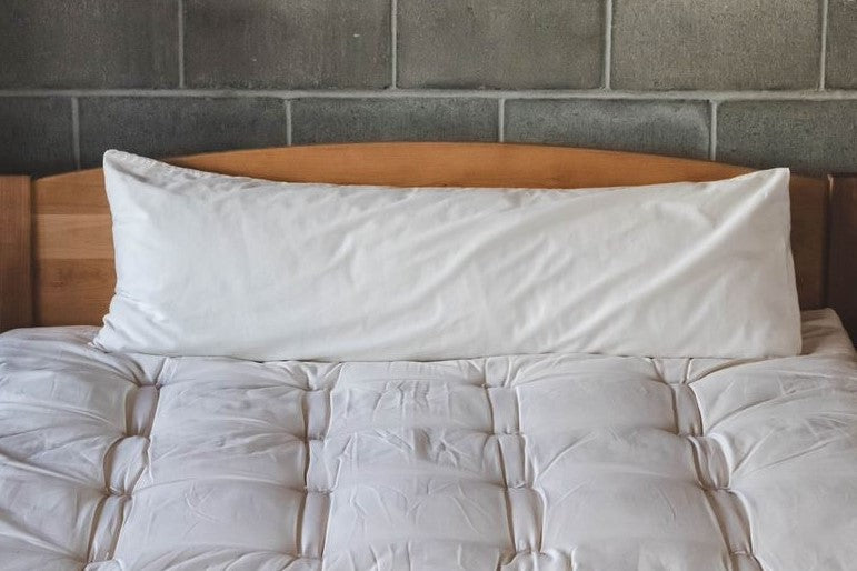 Organic Body Pillow for Adults - Hypoallergenic & Breathable Support Pillow for Side Sleepers, Pregnancy, Back Pain Relief - Perfect for Bed, Sofa & Travel Use