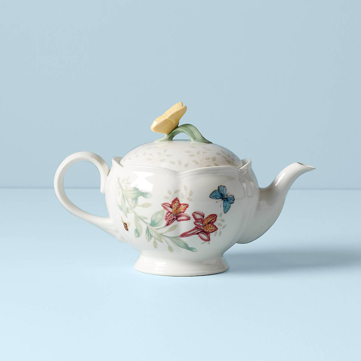 Butterfly Meadow Teapot - Floral Ceramic Teapot with Infuser, 34oz - Perfect for Afternoon Tea, Garden Parties & Home Decor