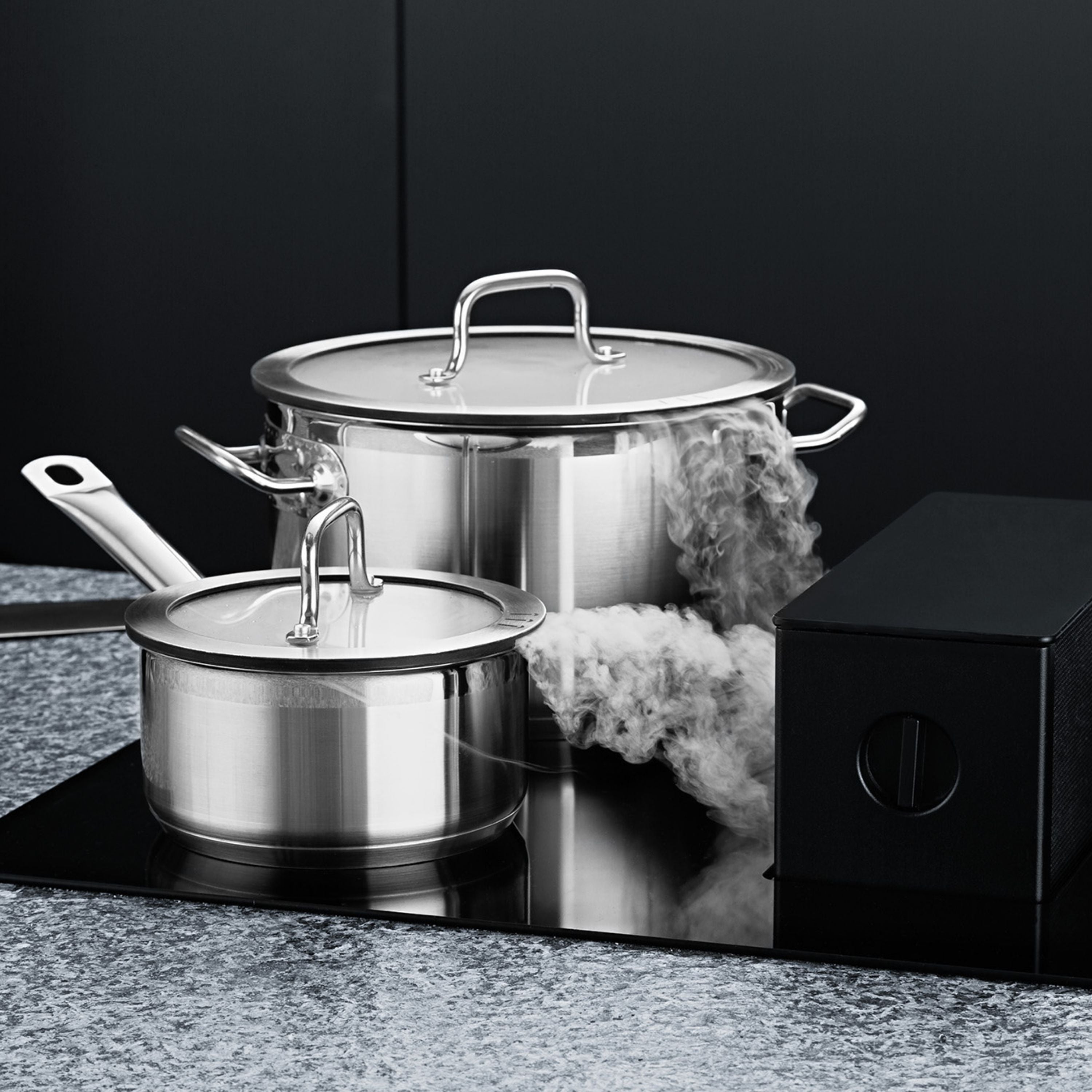 BergHOFF Essentials 7-Piece Downdraft 18/10 Stainless Steel Cookware Set - Premium Kitchen Cookware for Induction, Gas & Electric Stoves - Perfect for Sautéing, Boiling & Frying