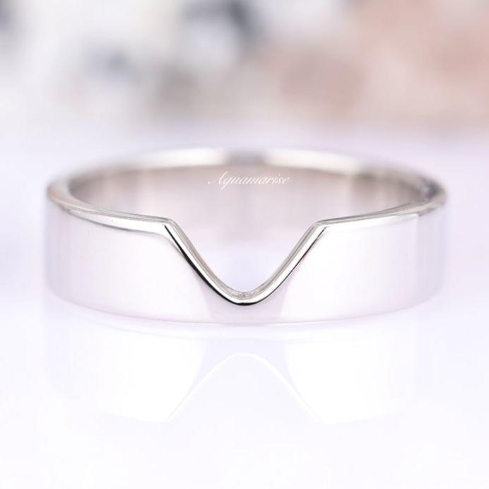5MM 925 Sterling Silver Chevron Wedding Band for Women & Men - Elegant Stackable Ring for Engagement, Anniversary & Everyday Wear