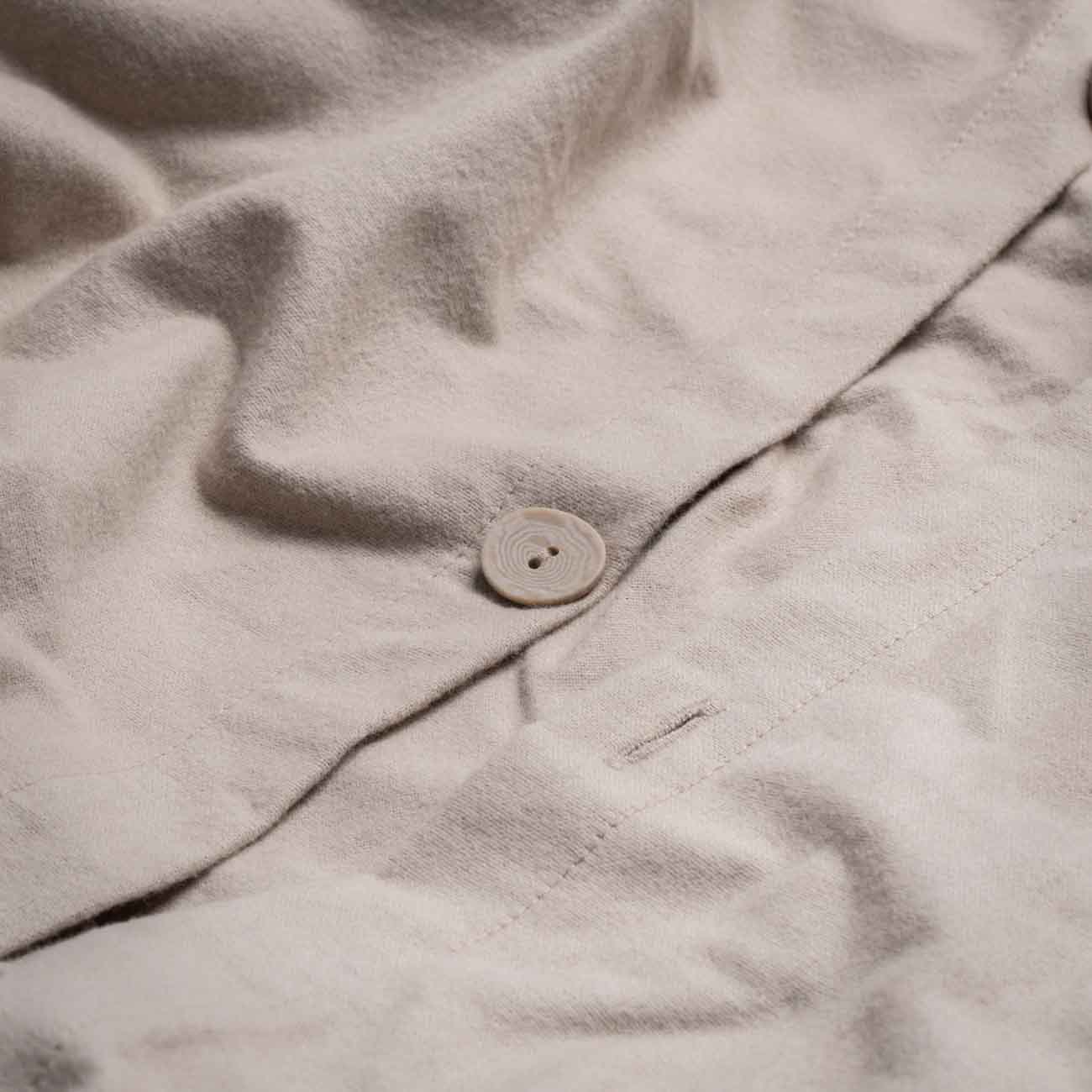 Soft & Breathable Clay Flannel Cotton Duvet Cover Set - Cozy Bedding for Winter Nights & Guest Room Comfort