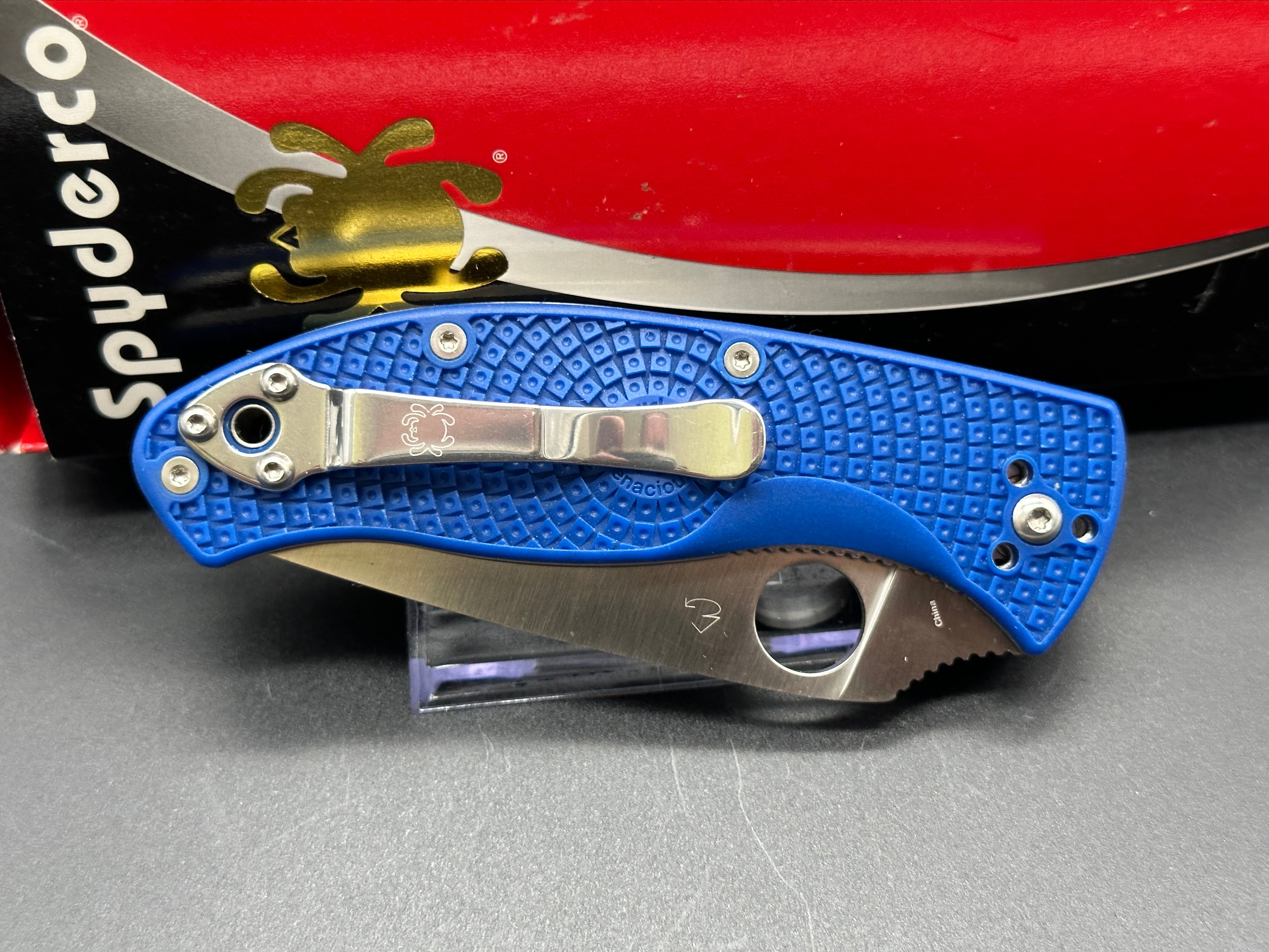 Spyderco Tenacious Folding Knife - G-10 Handle, 8Cr13MoV Steel Blade - EDC, Outdoor, Camping, Survival Gear
