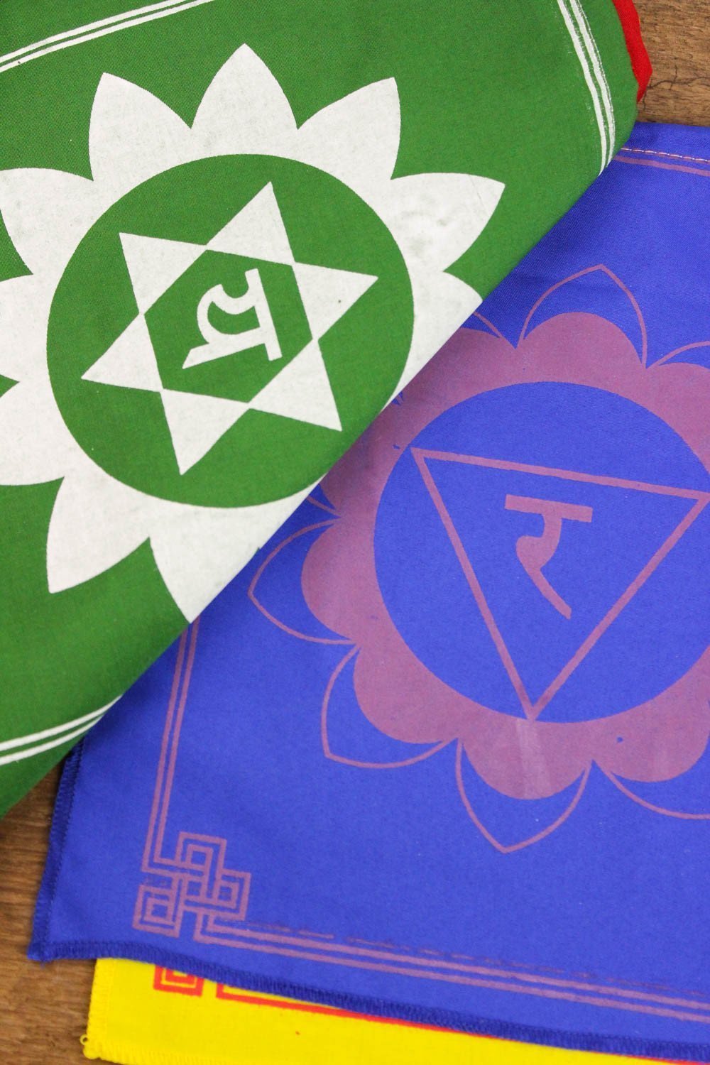 7 Chakra Energy Prayer Flags - Spiritual Healing & Meditation Decor for Home, Yoga Studio & Outdoor Space