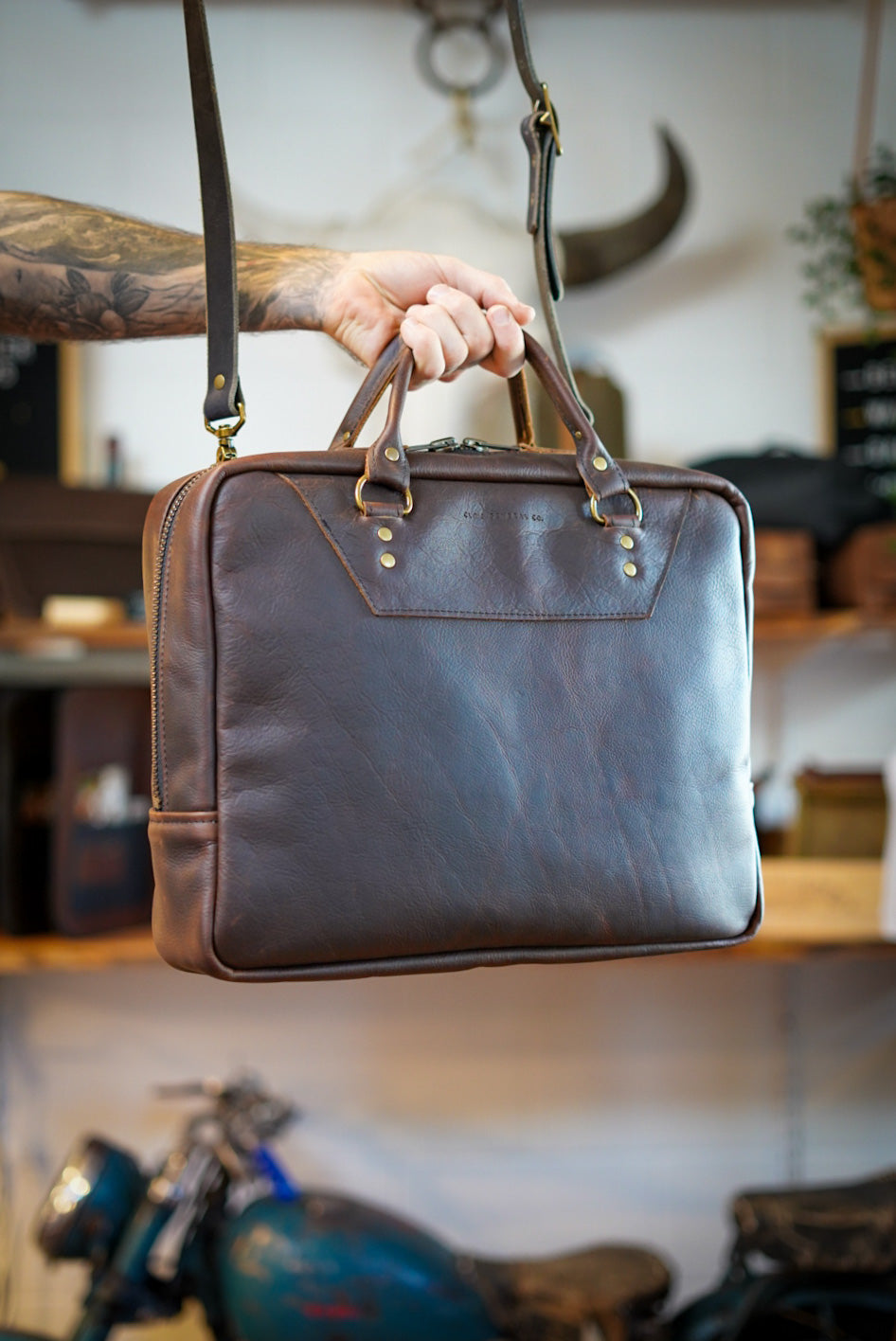 Premium Leather Business Bag for Men & Women - Kodiak Brown - Professional Work Briefcase for Office, Travel & Business Meetings