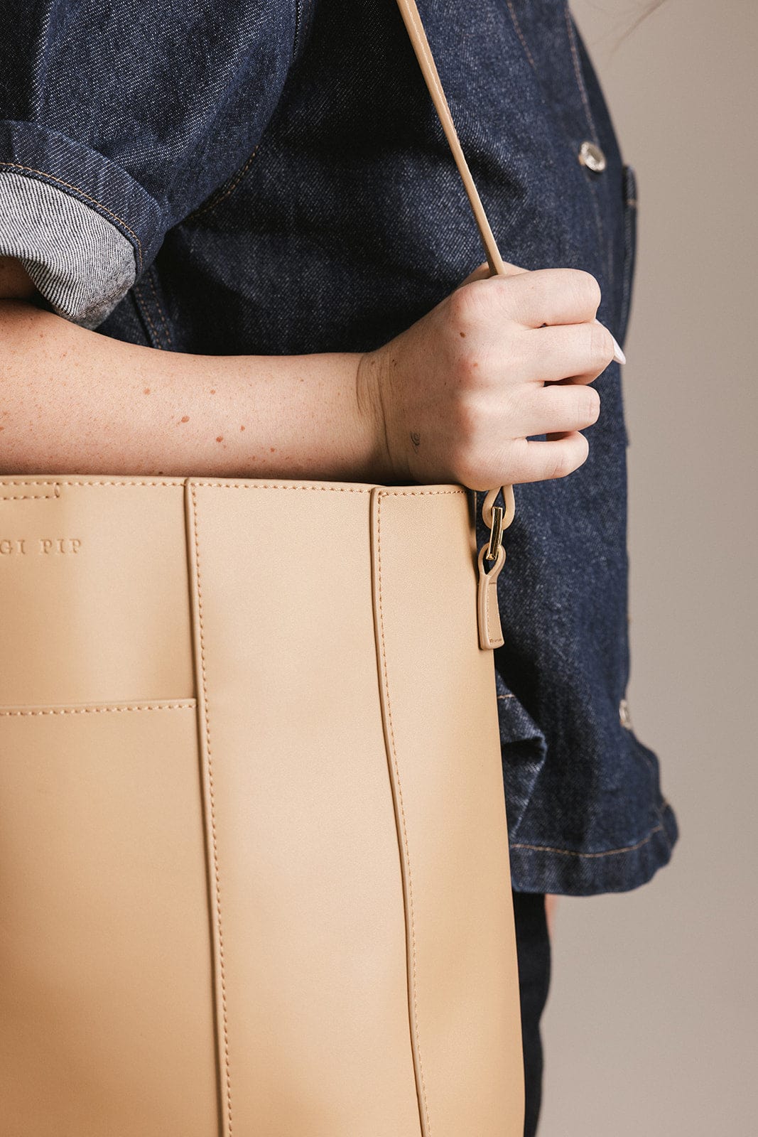 Stylish Dia Everyday Tote Bag - Durable & Spacious Women's Handbag for Work, Travel & Shopping | Perfect for Office, Commute & Beach