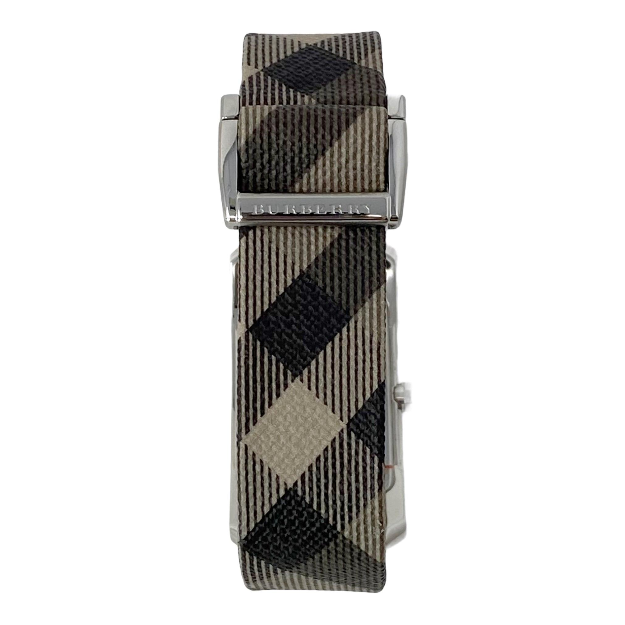 Burberry Heritage Nova 33mm Quartz Watch for Women - Luxury Fashion Timepiece for Everyday Wear & Special Occasions
