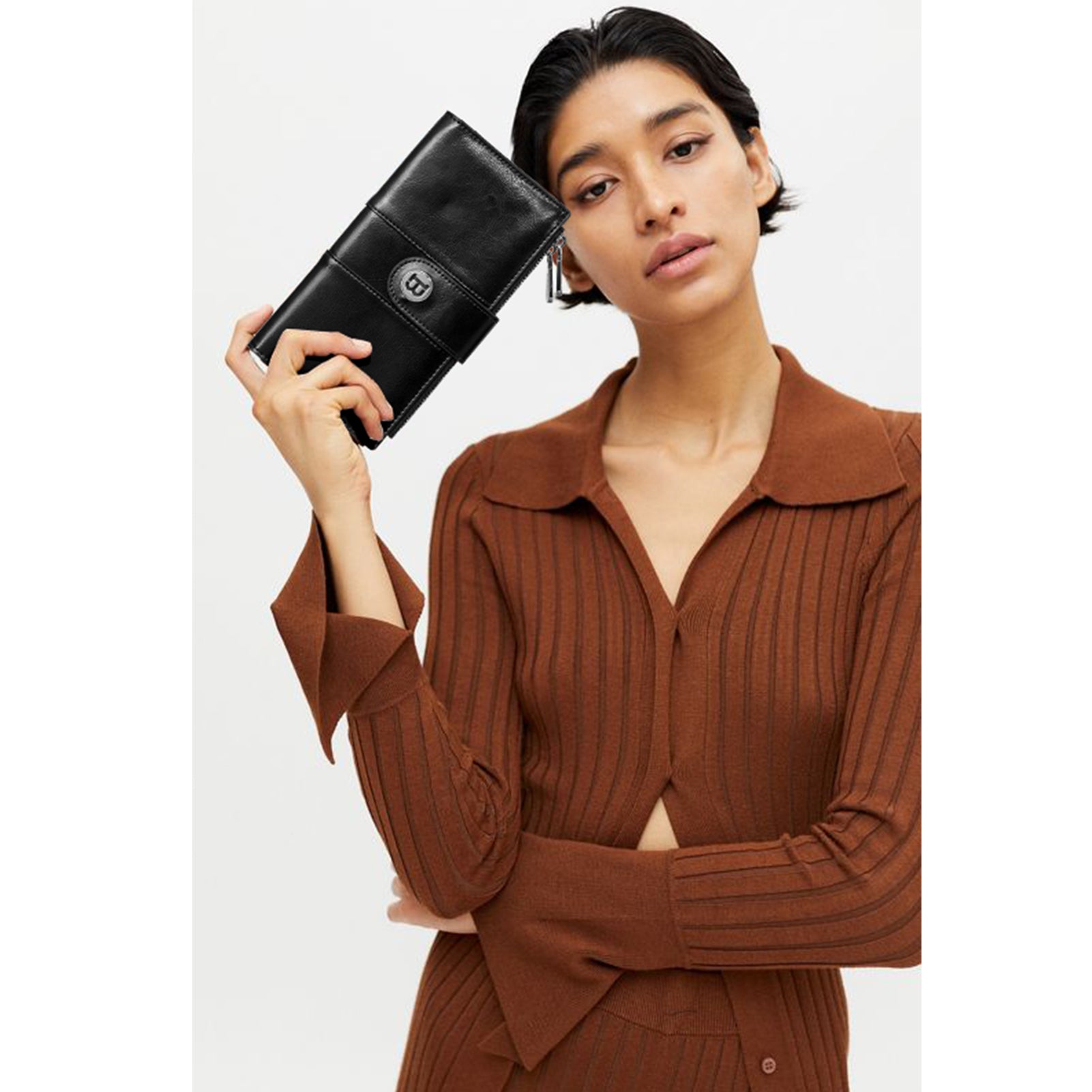 Lomy Genuine Leather Women's RFID Blocking Wallet - Stylish & Secure for Everyday Use, Travel, and Business