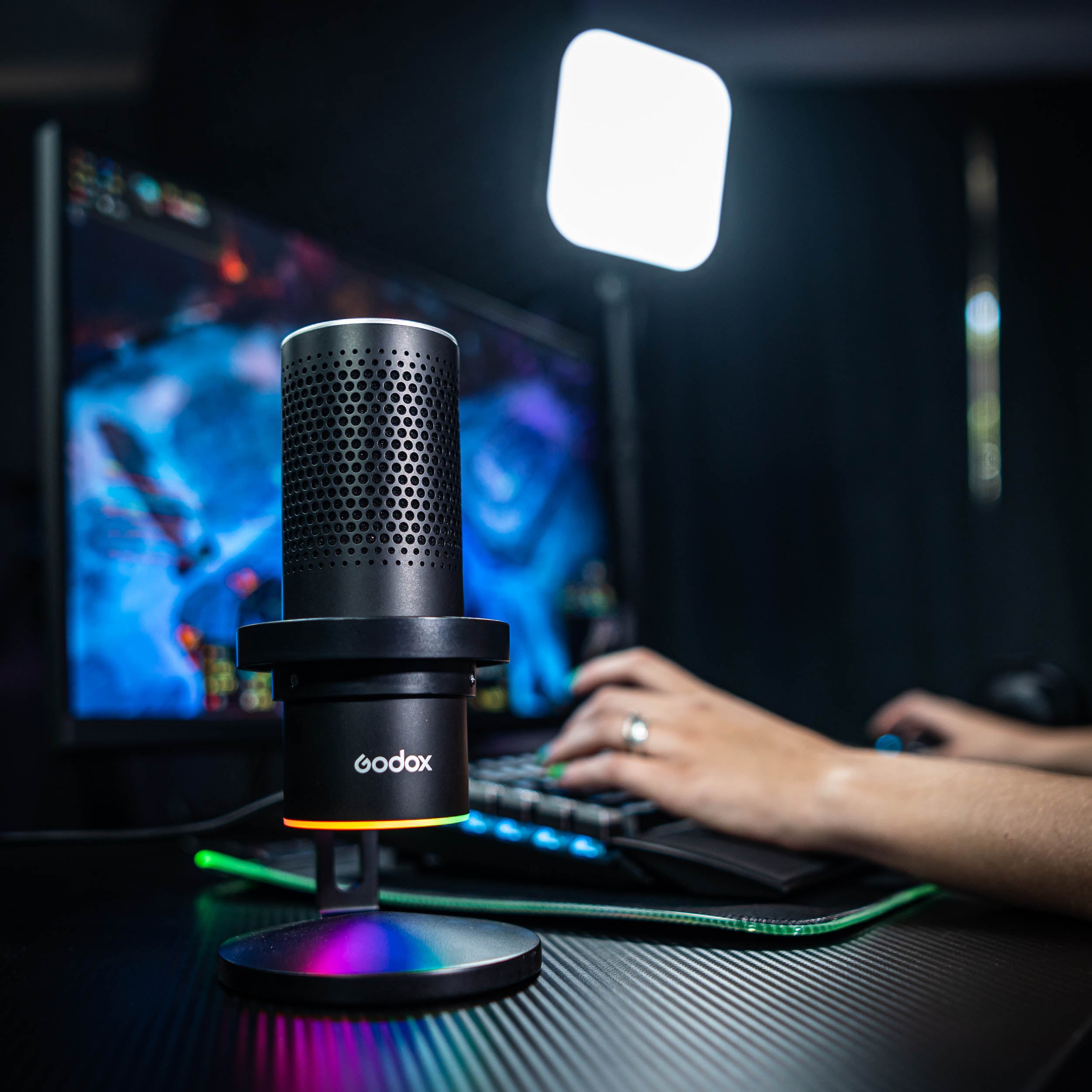 EM68X RGB USB Condenser Microphone - Professional Gaming Mic with Noise Cancellation for Twitch Streaming, Podcasting & YouTube Recording - Perfect for Esports, Discord Chat & Home Studio Setup