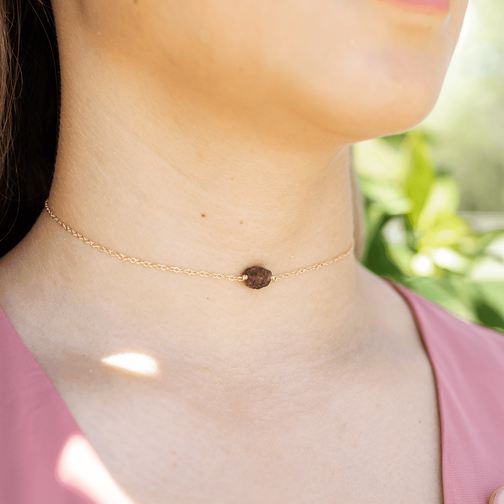 Natural Raw Garnet Crystal Nugget Choker Necklace - Healing Stone Jewelry for Women, Boho Style Adjustable Choker for Spiritual Protection & Positive Energy | Perfect for Meditation, Yoga & Everyday Wear