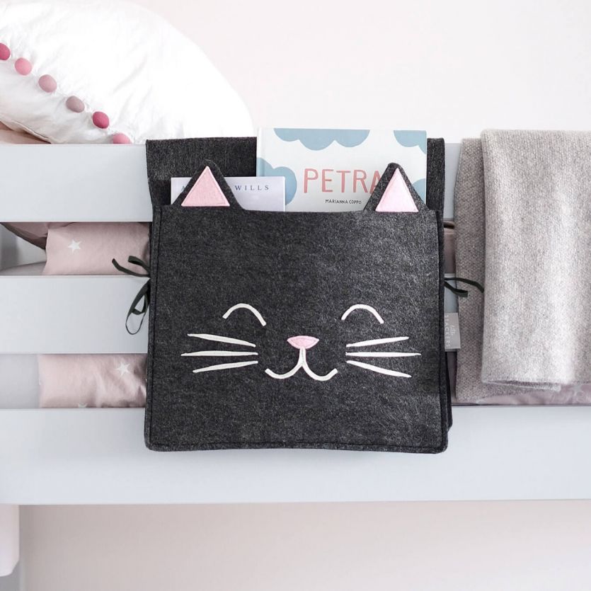 Chloe The Cat Bed Pocket - Cozy & Washable Pet Bed for Cats & Small Dogs - Perfect for Home, Office & Travel Use