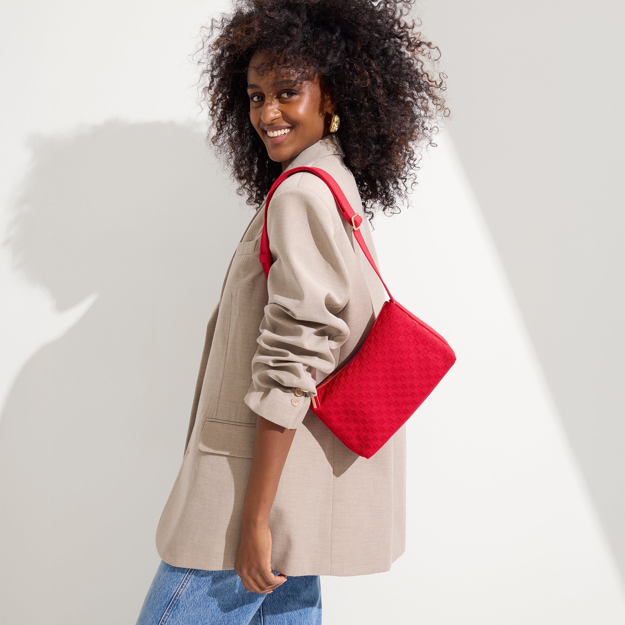 Stylish Red Crisp Basketweave Crossbody Bag for Women - Fashionable Casual Shoulder Purse for Daily Use, Shopping, and Travel