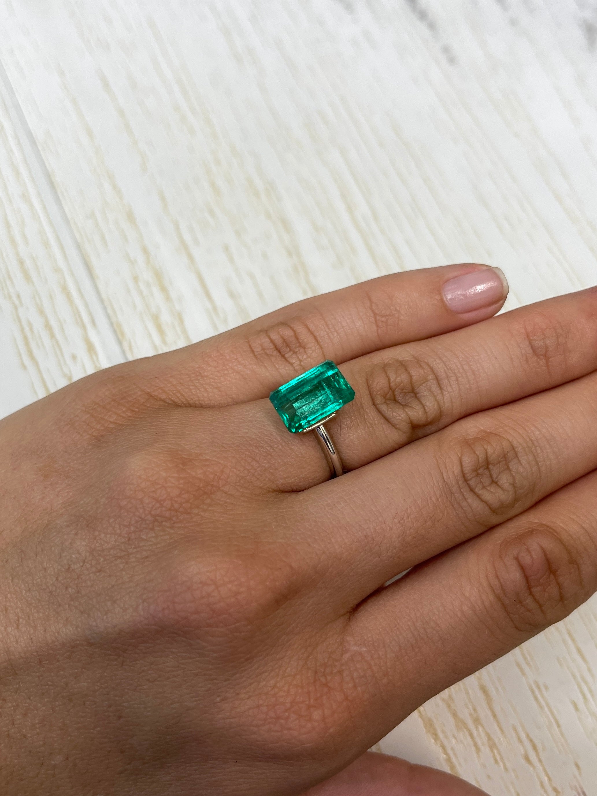 5.63 Carat 13x8mm VS Bluish Green Natural Loose Colombian Emerald Gemstone - Emerald Cut for Jewelry Making, Engagement Rings & Luxury Gifts