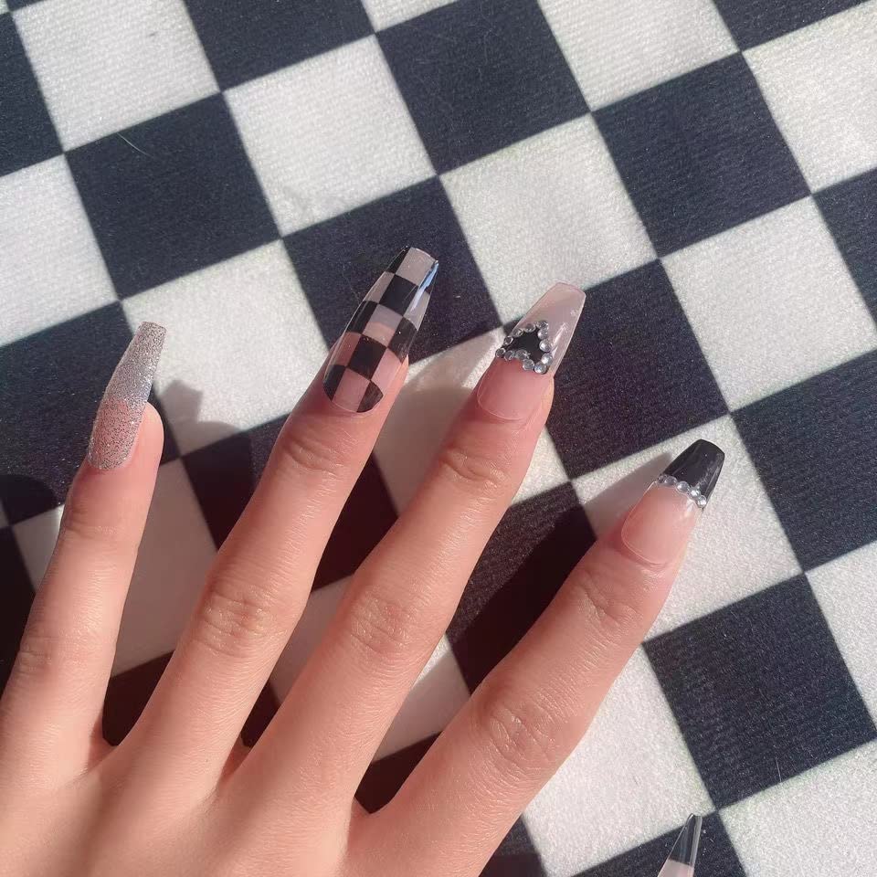 24pcs Coffin Press on Nails - Glossy Acrylic False Nails with Black Heart Chessboard Design for Women & Girls, Easy DIY Manicure at Home or Party