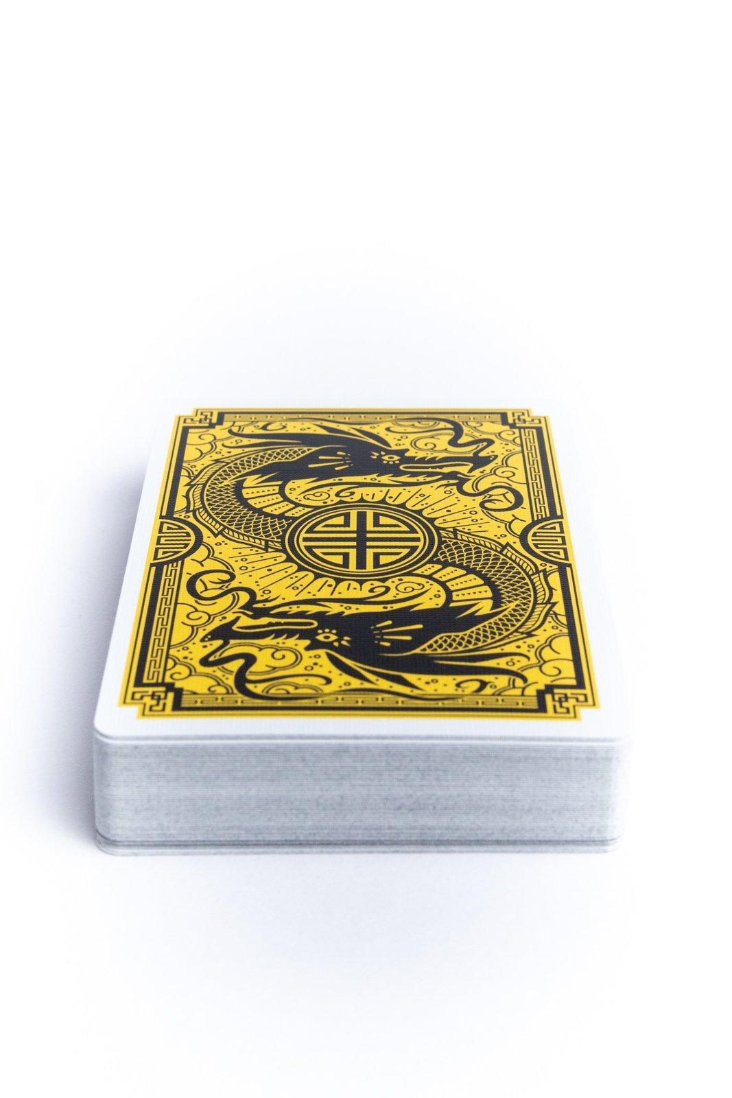 Official Bruce Lee Playing Cards - Premium Collectible Deck for Poker, Blackjack & Magic Tricks - Perfect for Game Nights, Gifts & Martial Arts Fans