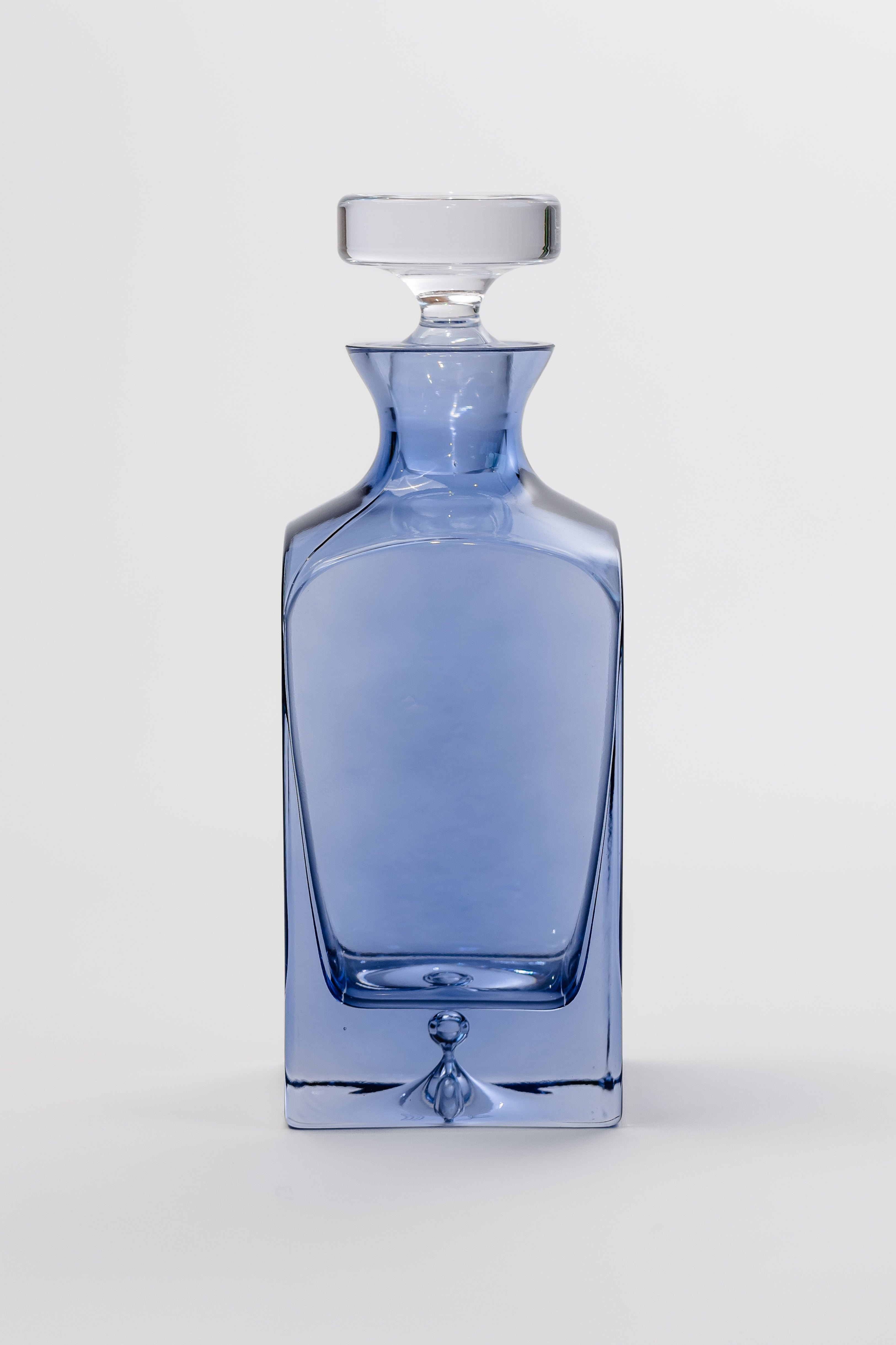 Estelle Heritage Cobalt Blue Glass Decanter - Elegant Wine Decanter for Red Wine, Whiskey & Liquor - Perfect for Dinner Parties, Gifts & Home Bar Decor