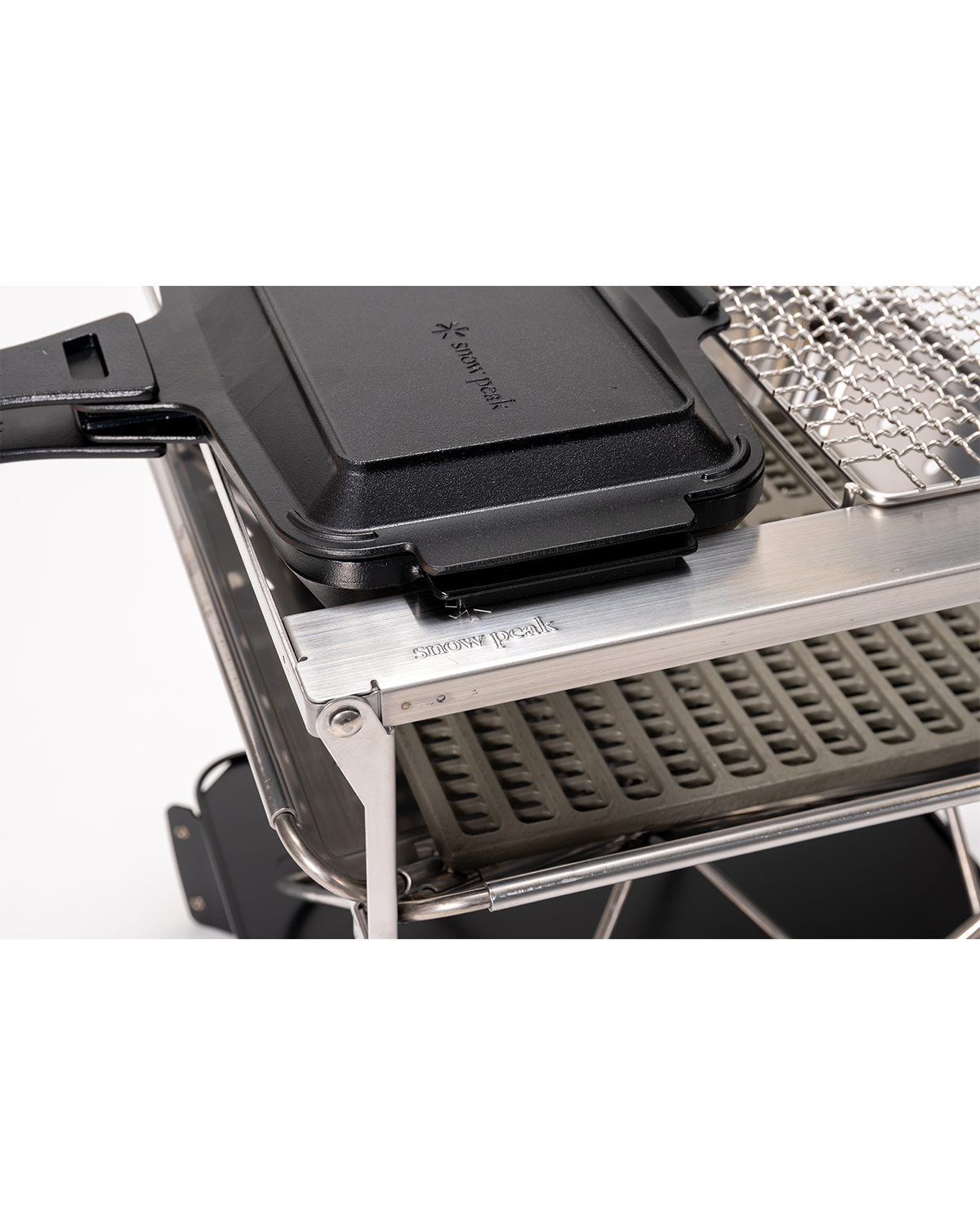 Premium Cast Iron Sandwich Press & Grill Pan - Perfect for Paninis, Grilled Cheese, and Breakfast Sandwiches at Home or Camping