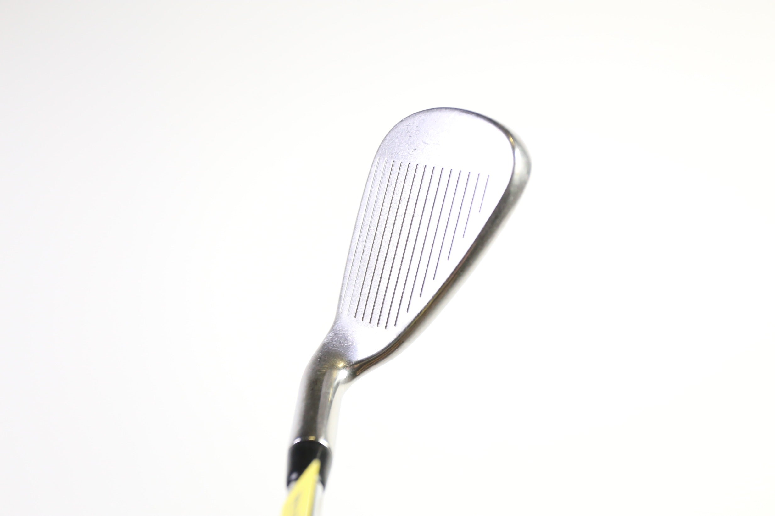 Used Callaway X Hot Single 9 Iron Right Handed Stiff Flex Golf Club - Perfect for Right-Handed Golfers Seeking Distance and Accuracy on the Course