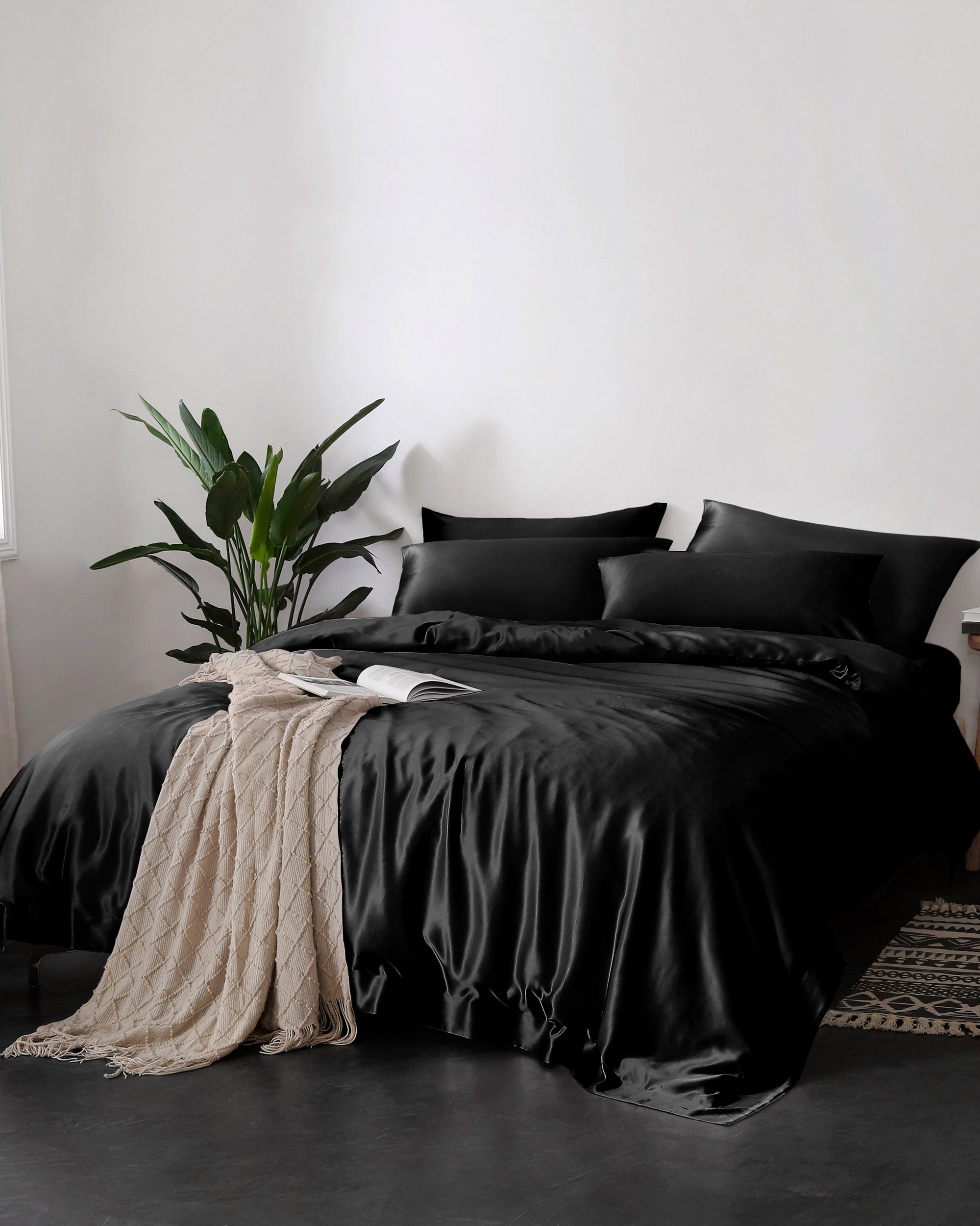 22 MM 4PCS 100% Mulberry Silk Bed Sheet Set - Queen Size Luxury Bedding for Hot Sleepers & Sensitive Skin - Perfect for Master Bedroom, Guest Room & Hotel Use