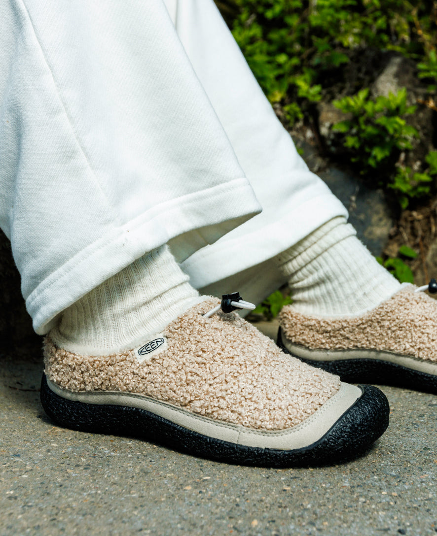 Women's Howser III Slide Sandals - Comfortable & Stylish Plaza Taupe/Black | Perfect for Beach, Pool, and Casual Outings