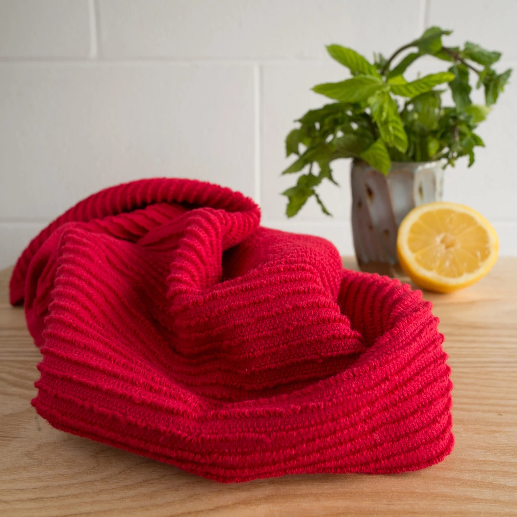 Premium Danica Ripple Terry Cotton Dish Towel - Super Absorbent & Quick Drying - Red Kitchen Towel for Dish Drying, Hand Wiping & Counter Cleaning - Ideal for Home, Restaurant & Kitchen Use
