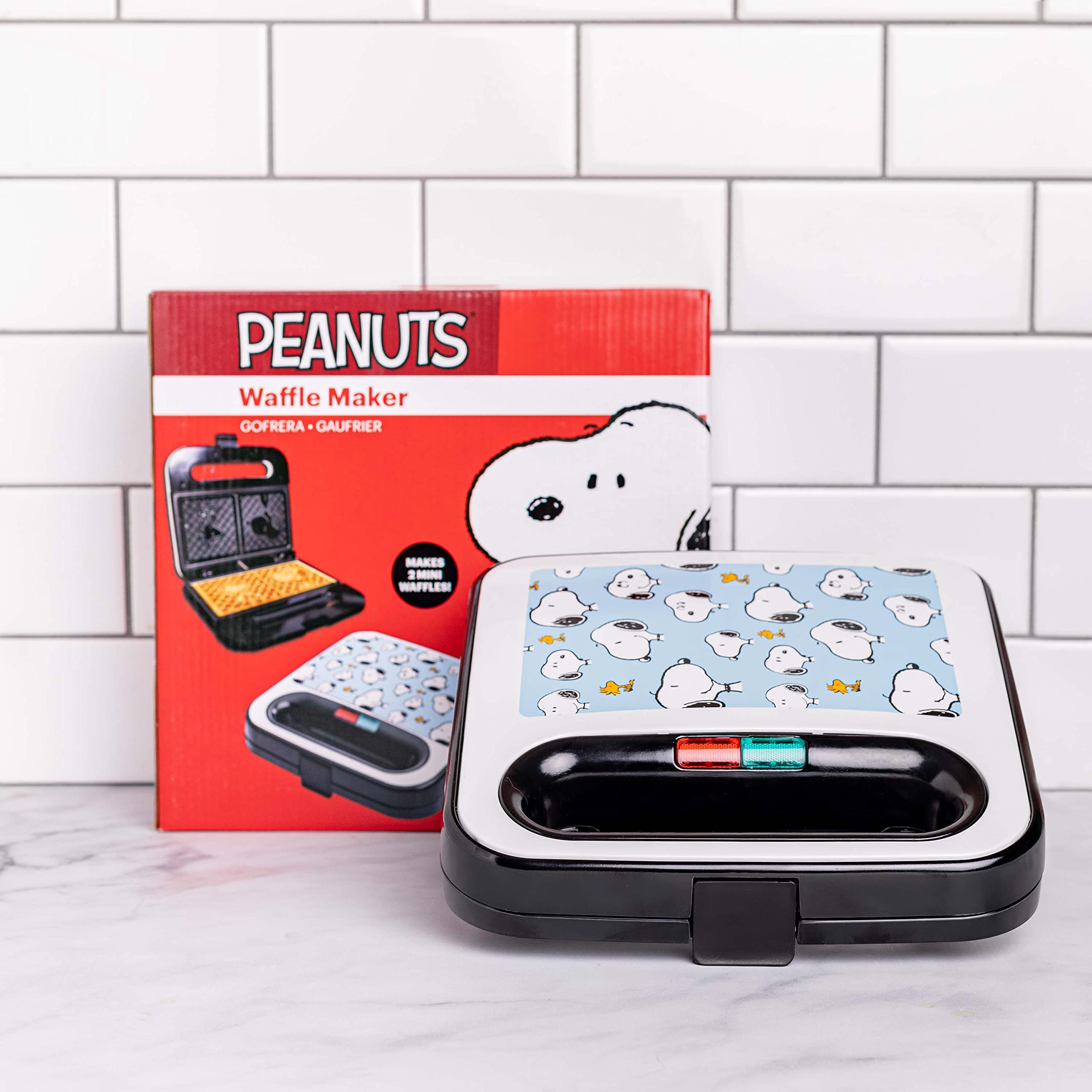 Peanuts Waffle Maker by Uncanny Brands - Create Snoopy & Woodstock Shaped Waffles - Non-Stick Electric Kitchen Appliance for Breakfast, Kids Parties & Themed Events