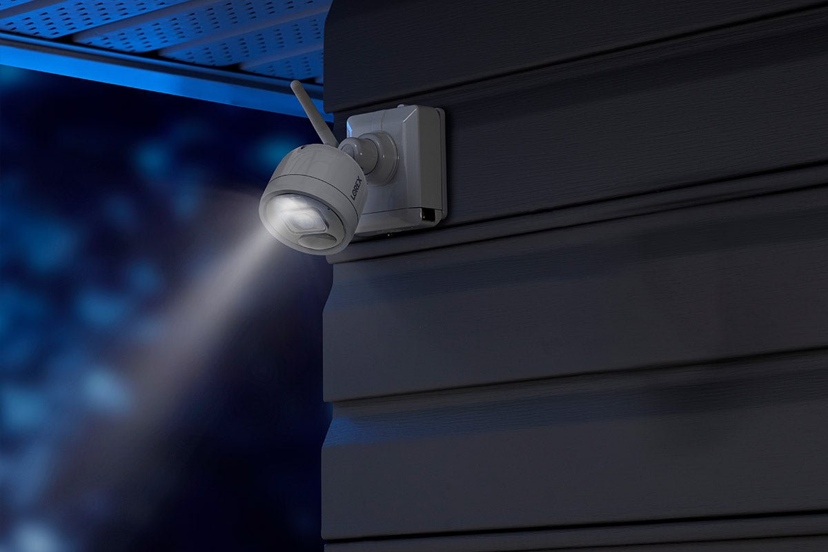 Lorex 2K HD Solar-Powered Outdoor Security Camera with Spotlight - Wireless Battery Camera for Home Surveillance (Ideal for Backyard, Garage & Driveway Monitoring)