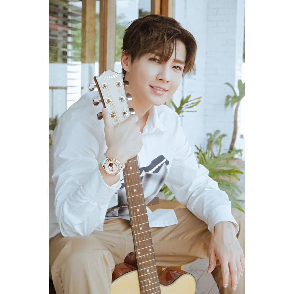 ARIES GOLD x AARON YAN G 9005 Limited Edition AAYAN1120 RG WRG W Watch - Luxury Men's Timepiece for Special Occasions & Collectors