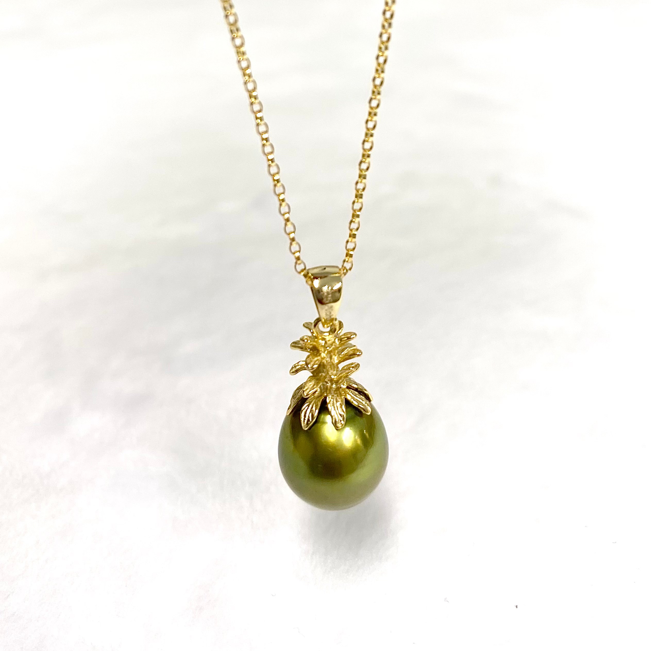 Exquisite Pineapple Pearl Necklace with Pistachio Tahitian Pearls - N380 - Elegant Jewelry for Women, Perfect for Weddings, Parties & Special Occasions