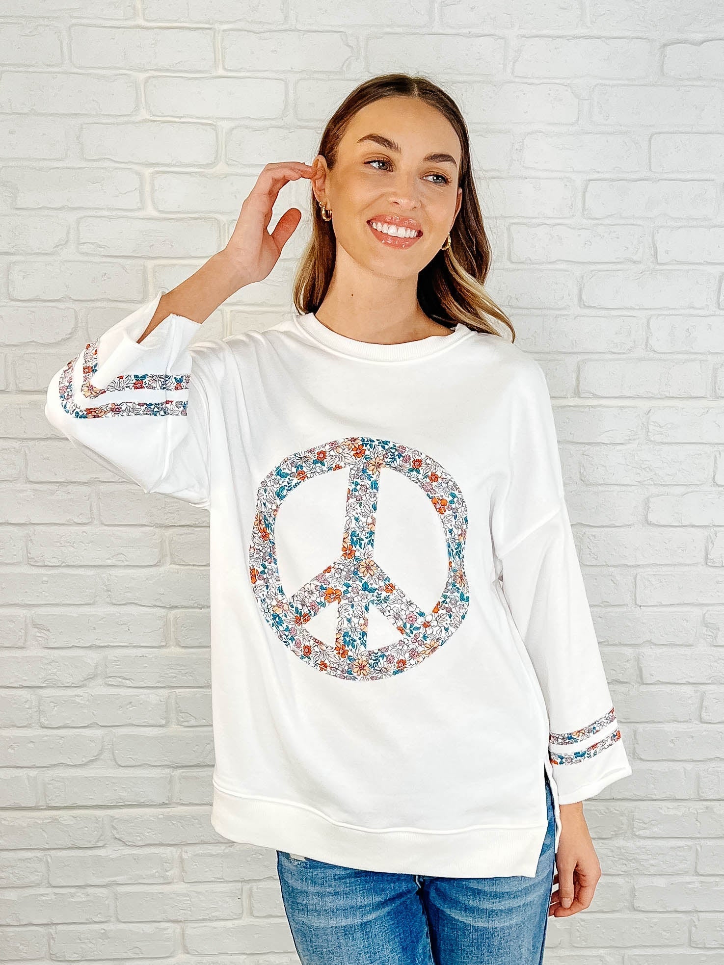 Peace Love & Flowers Hippie Peace Sign T-Shirt - Boho Vintage Graphic Tee for Women - Casual Summer Festival Outfit