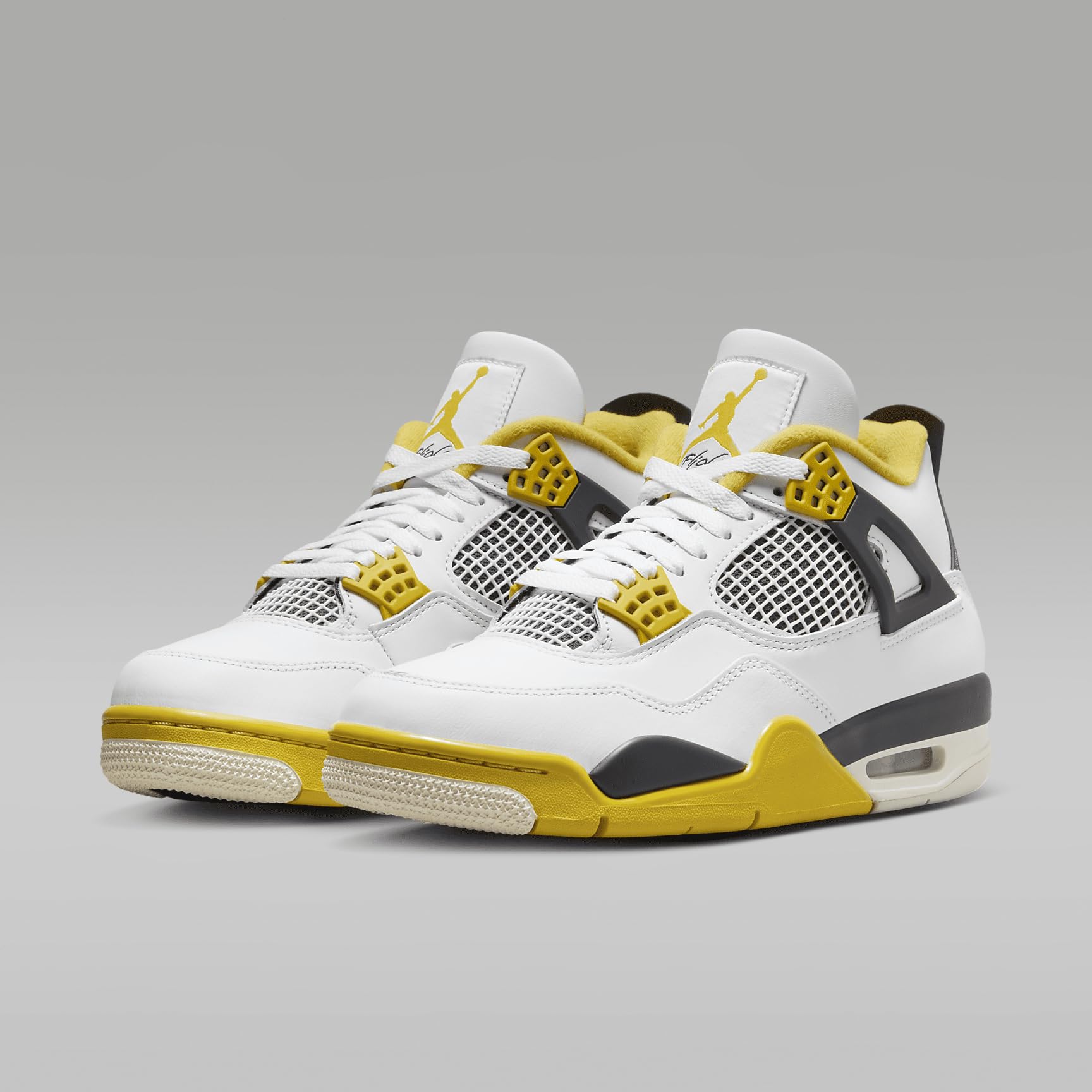 Nike Air Jordan 4 Retro 