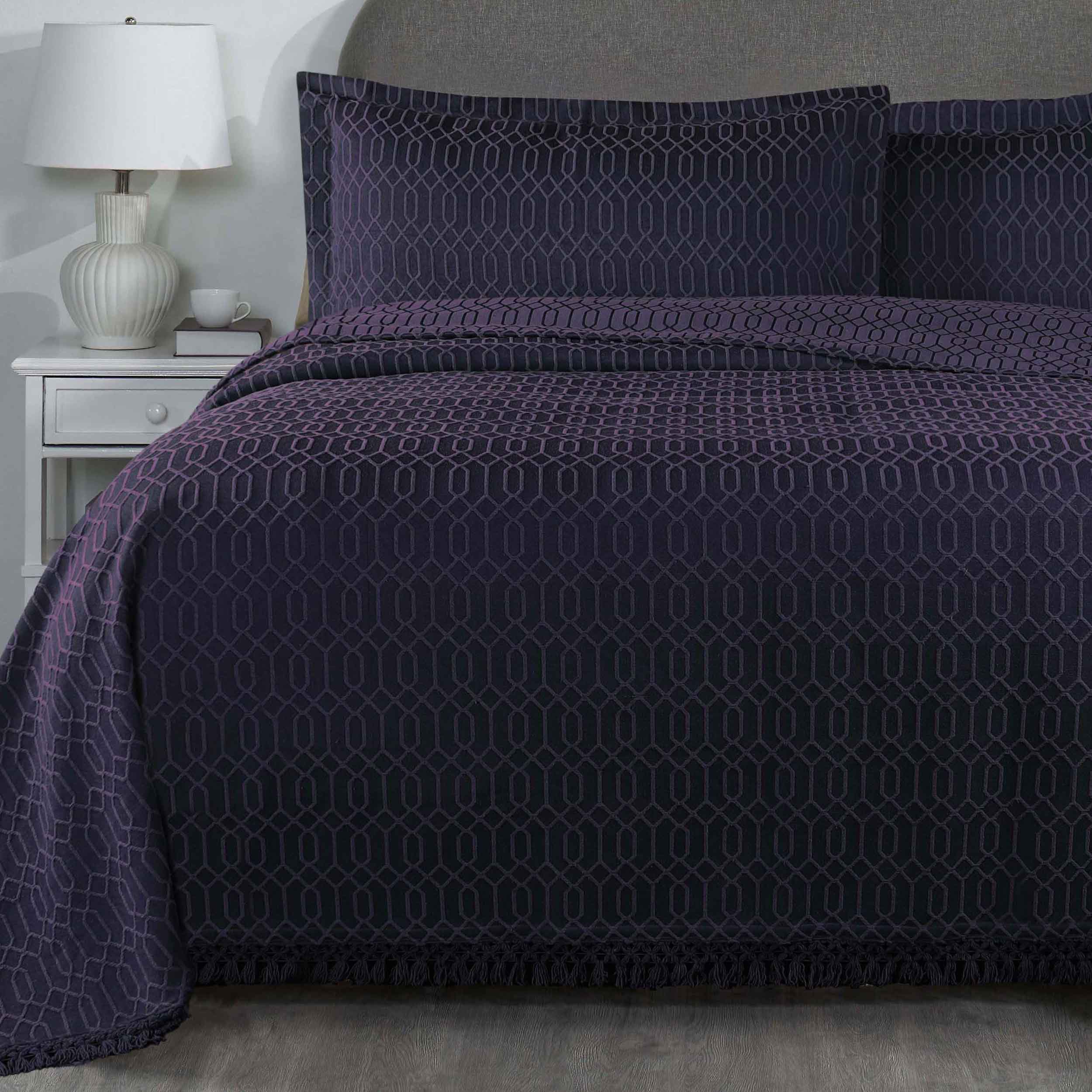 Remi Cotton Blend Jacquard Woven Geometric Fringe Bedspread Set - Queen Size Luxury Bed Cover for Modern Bedroom Decor | Perfect for Master Bedroom, Guest Room & Dorm