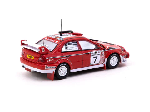 Tarmac Works 1:64 Scale Mitsubishi Lancer Evolution 6.5 Diecast Model Car - 2001 Safari Rally Winner Tommi Mäkinen & Risto Mannisenmäki - Perfect for Collectors, Display, and Racing Enthusiasts