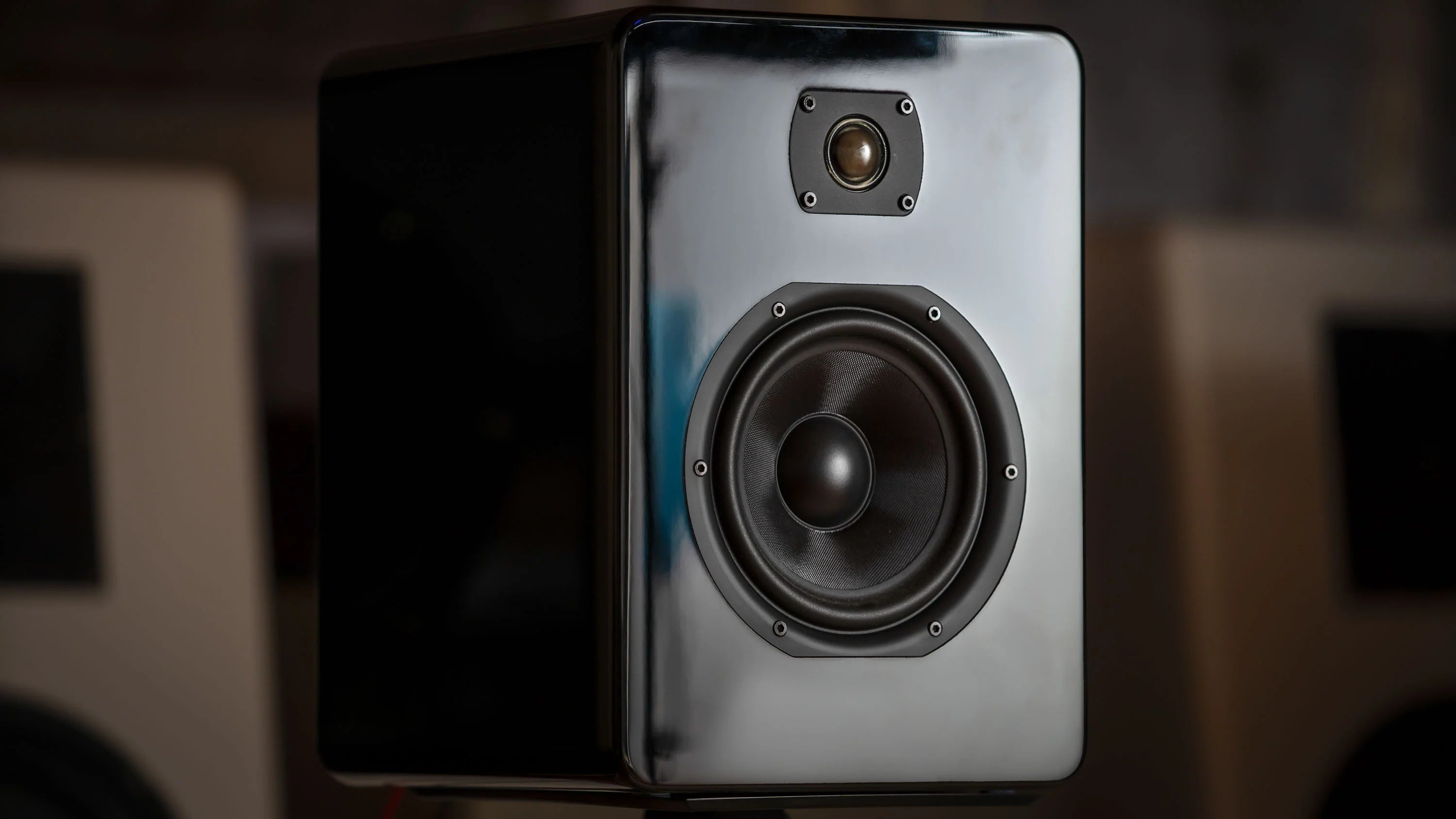 Daniel Hertz Eva Speakers - High-Fidelity Bluetooth Bookshelf Speakers for Home Audio, Studio & Office | Premium Sound Quality, Wireless Connectivity, Compact Design