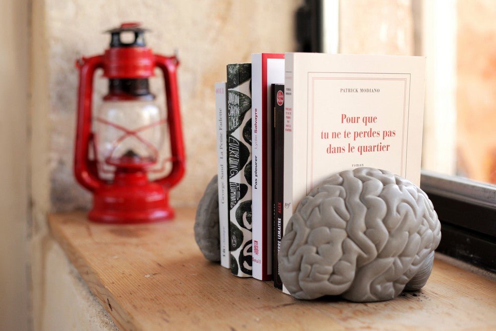 Stylish Gray Matters Bookends by Lyon Beton – Perfect for Bookshelf Organization & Home Office Decor