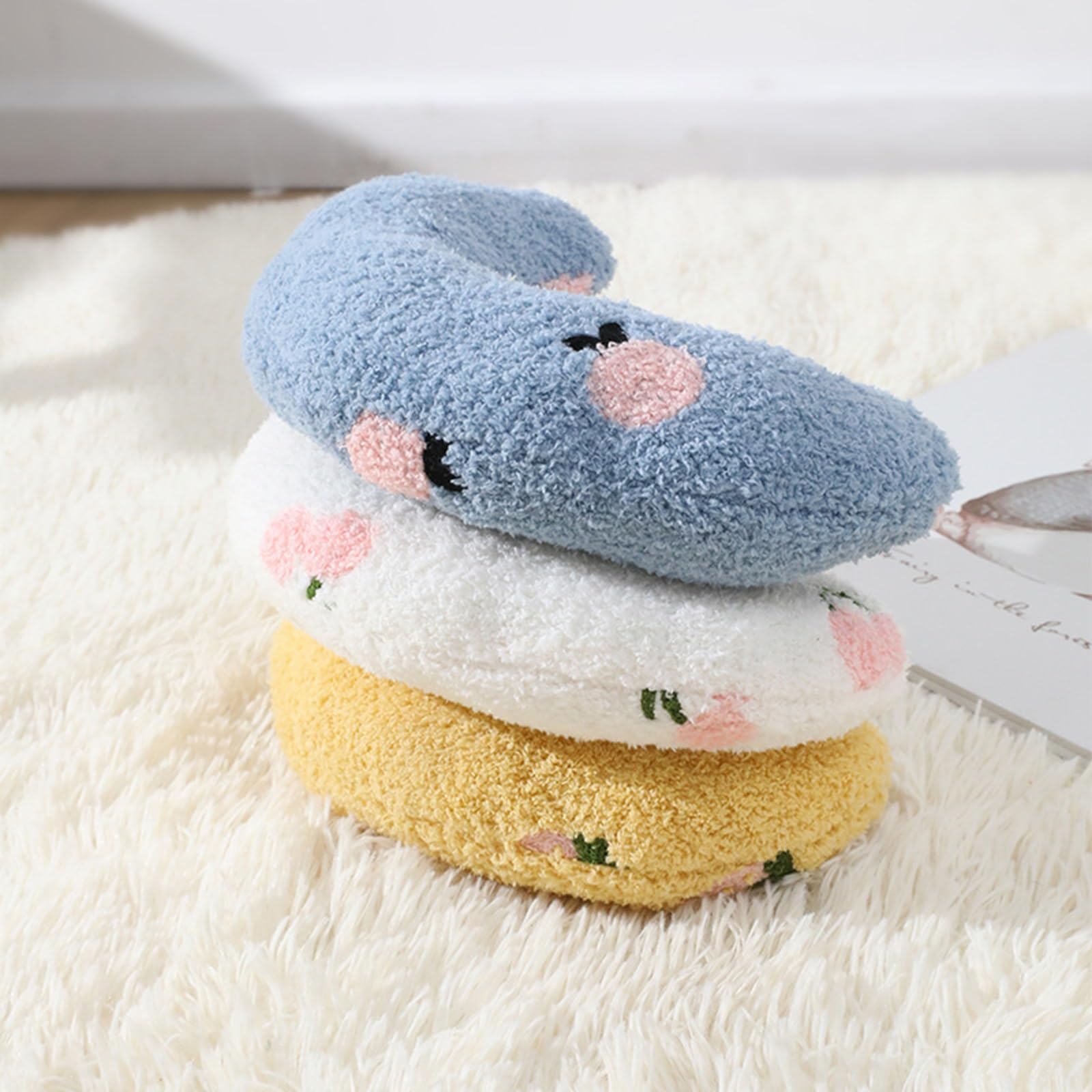Ultra Soft Fluffy Pet Pillow for Cats & Dogs - Calming Donut Cuddler Bed for Joint Relief & Anxiety - Machine Washable White Pet Bed - Perfect for Sleeping, Relaxing & Stress Relief at Home