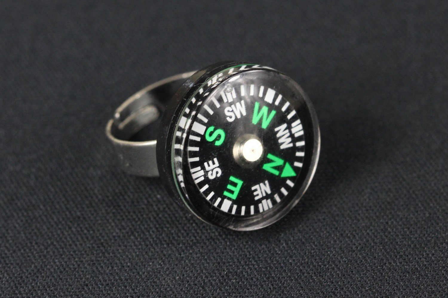 Miniblings Compass Ring - Portable Outdoor Navigation Tool for Camping, Hiking & Survival Gear | Perfect for Backpacking, Adventure Travel & Emergency Situations