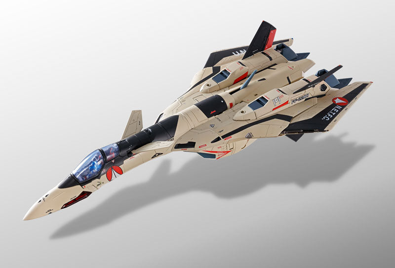 Bandai DX Chogokin Macross Plus YF-19 Full Set Action Figure - Collectible Robot Toy for Anime Fans & Model Enthusiasts - Perfect for Display, Gifts, and Cosplay Accessories
