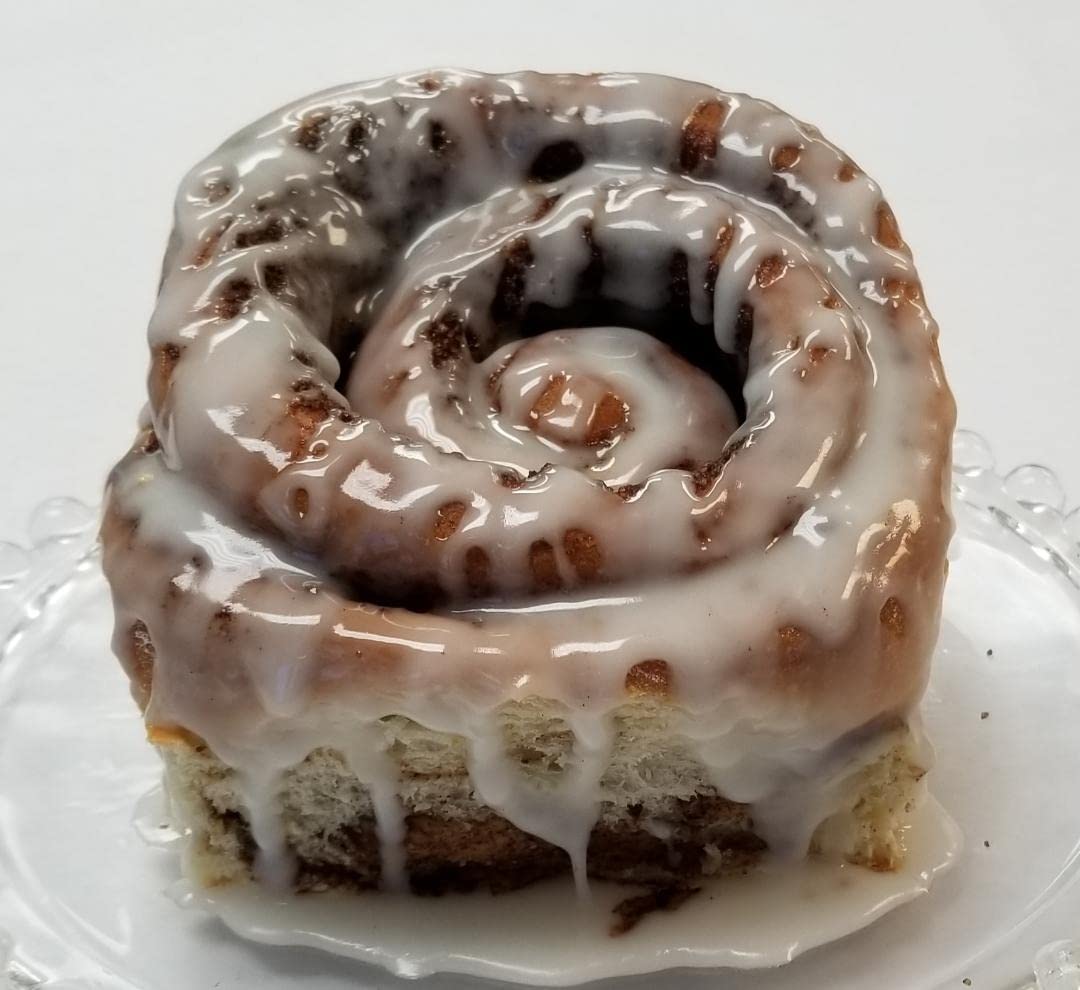 Gourmet Traditional Glaze Cinnamon Rolls - 12 Pack (6 oz Each) | Fresh Baked Cinnamon Buns for Breakfast, Brunch & Holiday Gatherings