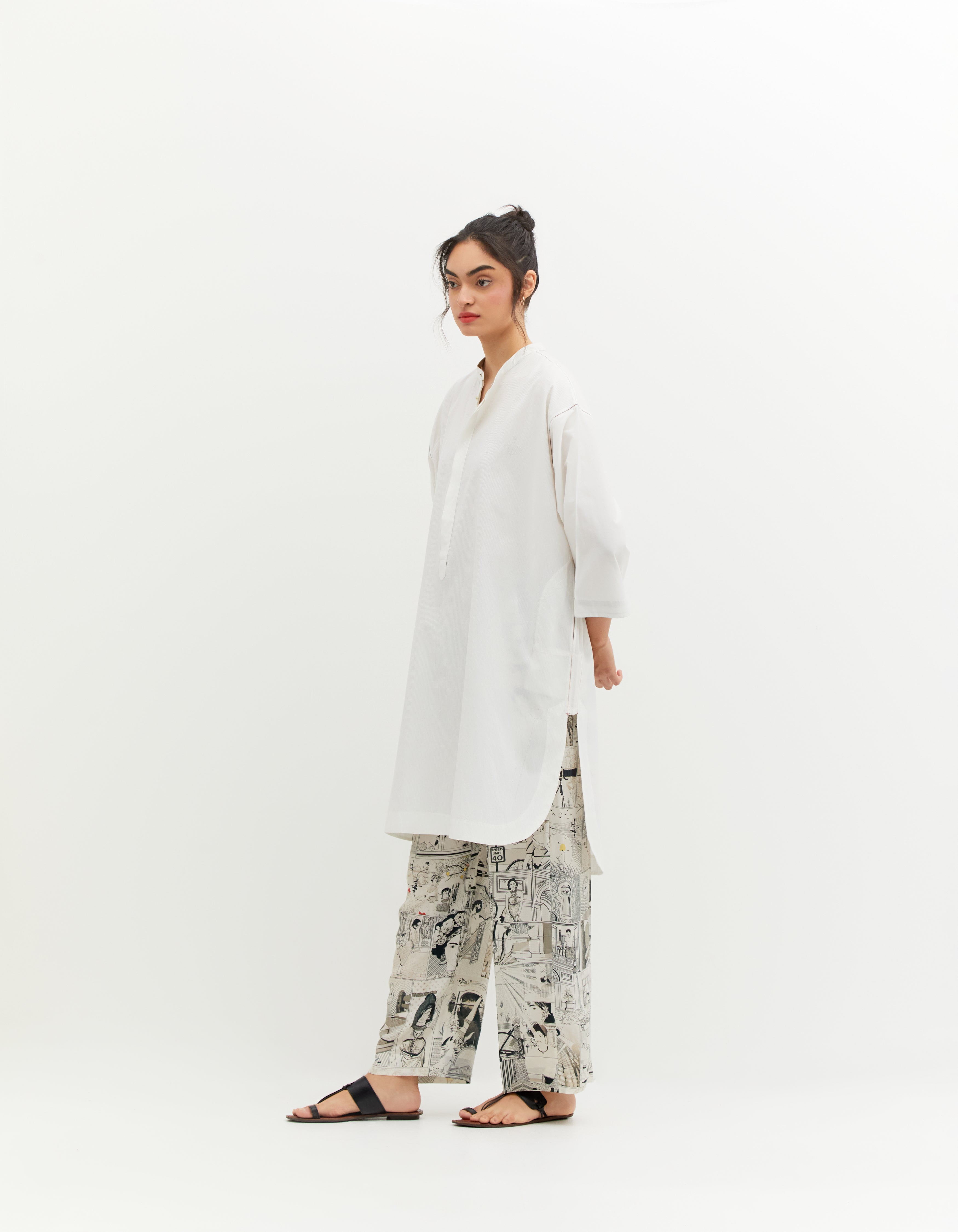Handwoven Silk SD Roshan Firoza Kurta in White - Elegant Traditional Indian Attire for Weddings & Festivals