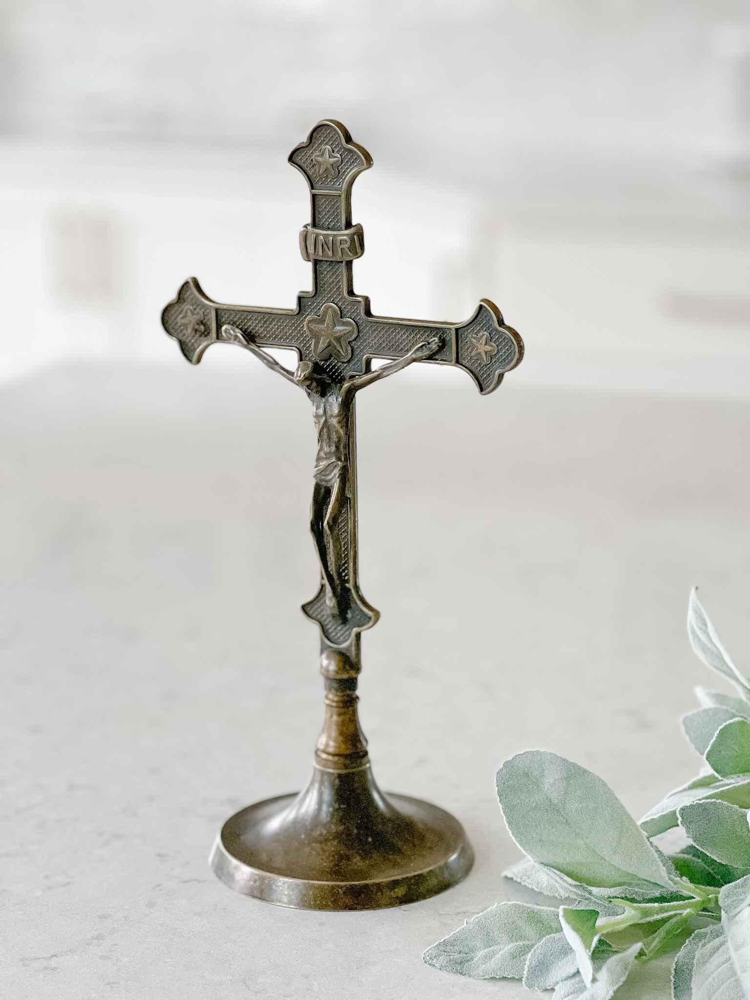 Antiqued Brass Standing Crucifix - Religious Home Decor for Wall or Tabletop - Perfect for Church, Prayer Room, and Meditation Spaces