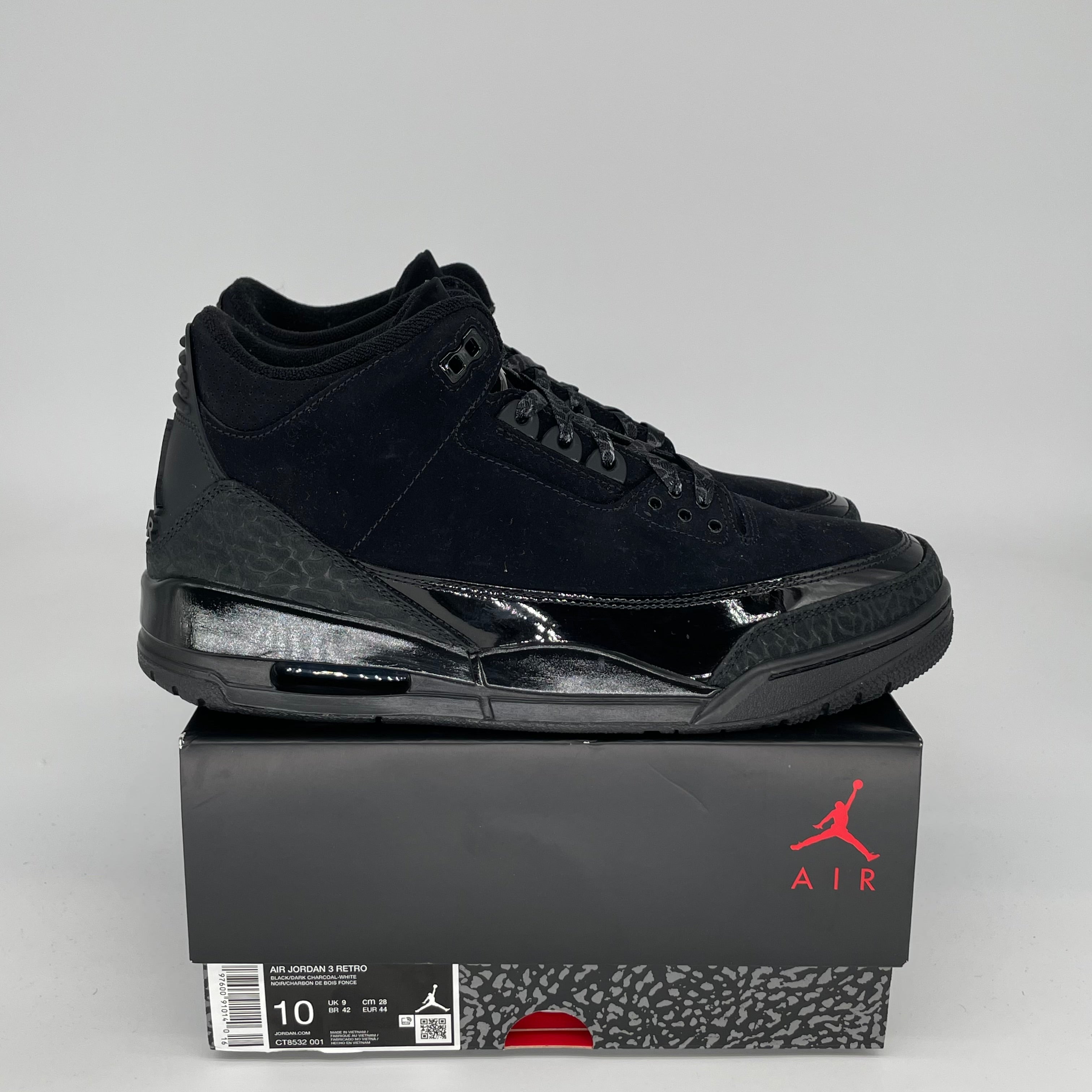 AIR JORDAN 3 Retro 'Black Cat' Men's Basketball Shoes Size 10 - Style CT8532-001 | Perfect for Streetwear & Sneaker Collectors