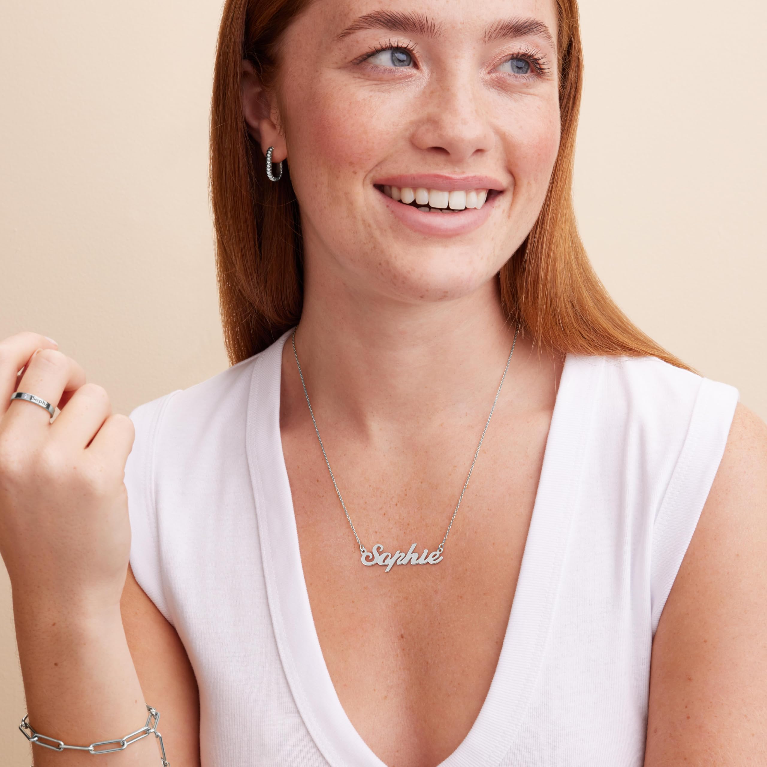 Custom Name Necklace for Women - Personalized Nameplate Pendant Jewelry - Elegant Dainty Gift for Her, Mom, Wife - Perfect for Mother's Day, Christmas, Birthday, Anniversary - Everyday Wear & Special Occasions