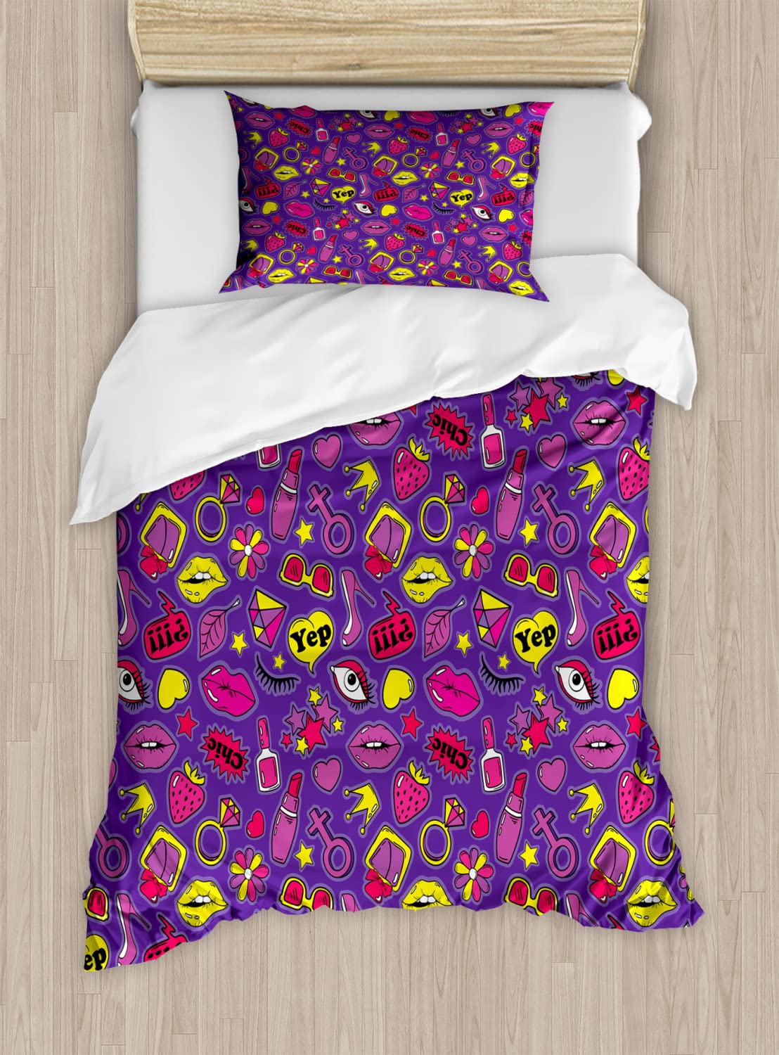 Ambesonne 90s Emoticon Duvet Cover Set - Queen Size 2-Pack with 2 Duvet Covers & 4 Pillowcases | Retro Comic Book Style Bedding for Women | Purple Background with Cosmetics, Stars, Lips & Hearts Design | Perfect for Teen Girls' Bedrooms, Dorm Rooms & Retro Themed Decor
