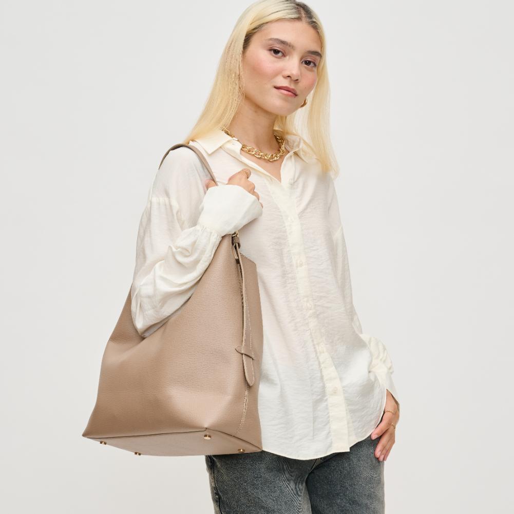 The Legend of Zelda Themed Hobo Bag - Stylish & Spacious Crossbody Shoulder Bag for Cosplay, Gaming Conventions & Everyday Use