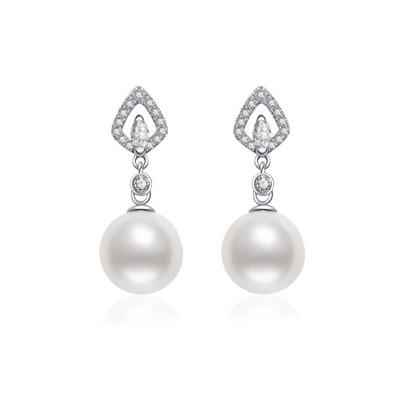 18K Gold Diamond Hanadama Akoya Pearl Stud Earrings KE00088 | Luxury Pearl Jewelry for Women | Perfect for Weddings, Anniversaries & Special Occasions